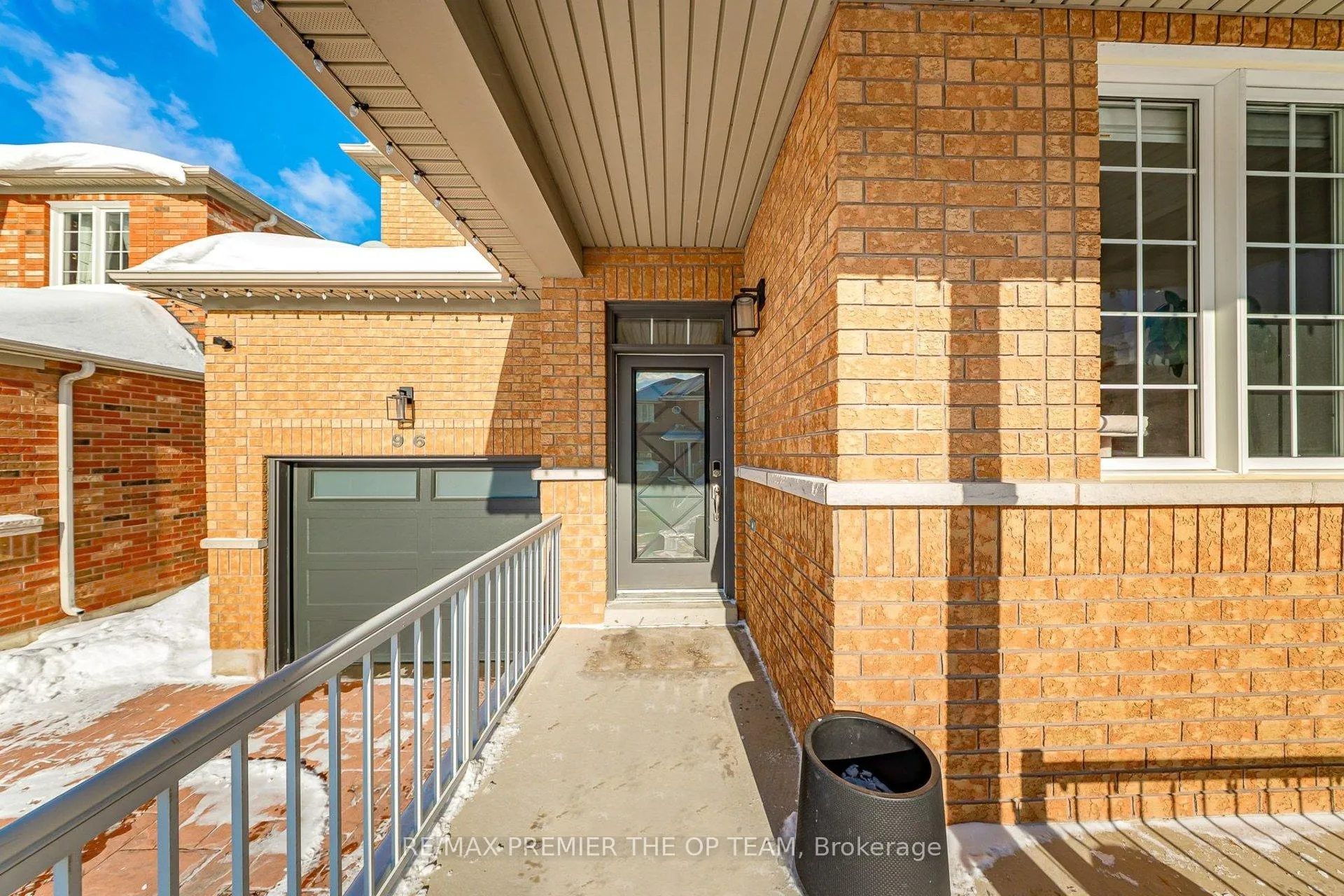 Photo 3 of 96 Saint Victor Drive, Vaughan, Vellore Village — HOMEH