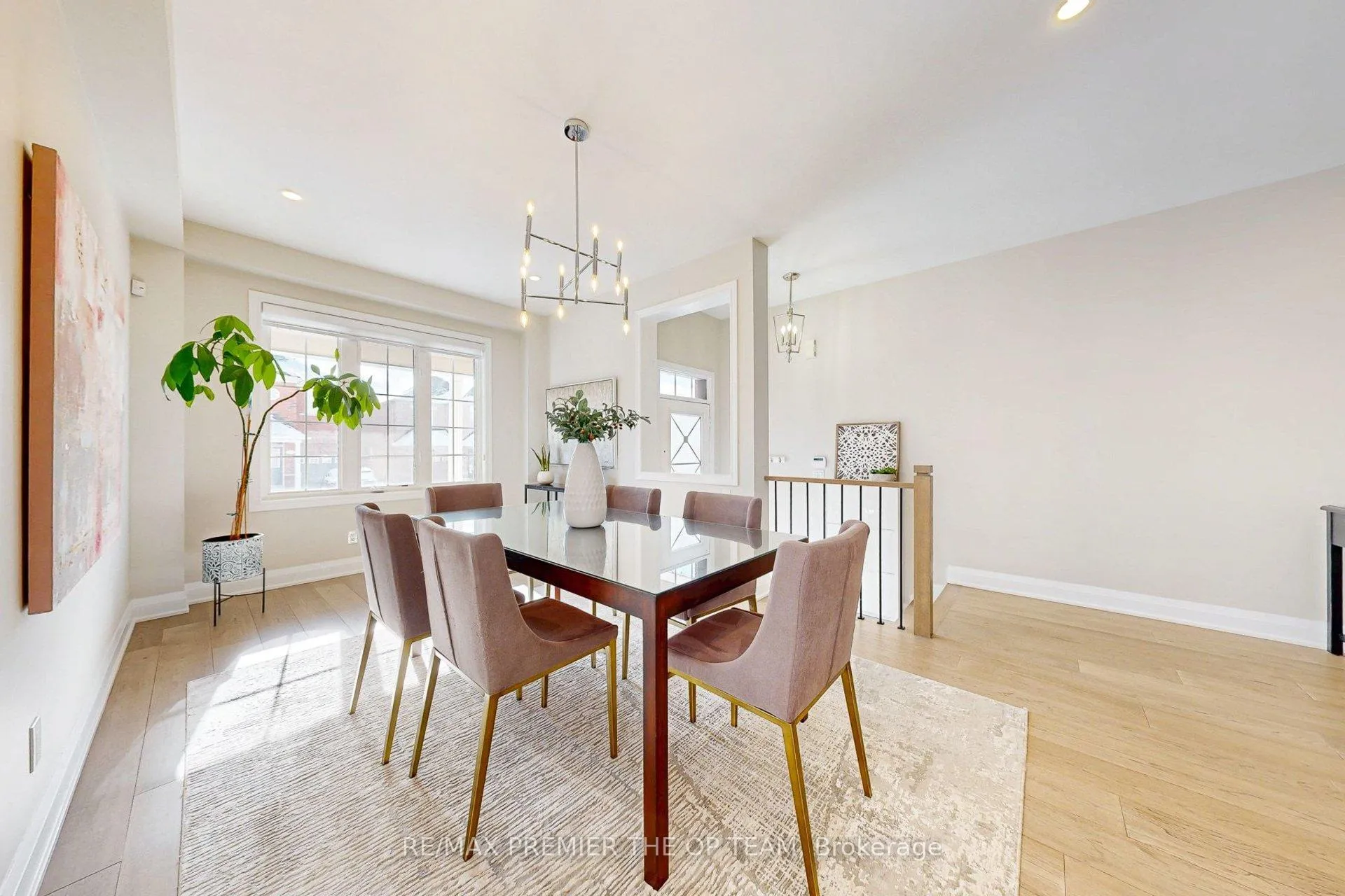 Photo 6 of 96 Saint Victor Drive, Vaughan, Vellore Village — HOMEH