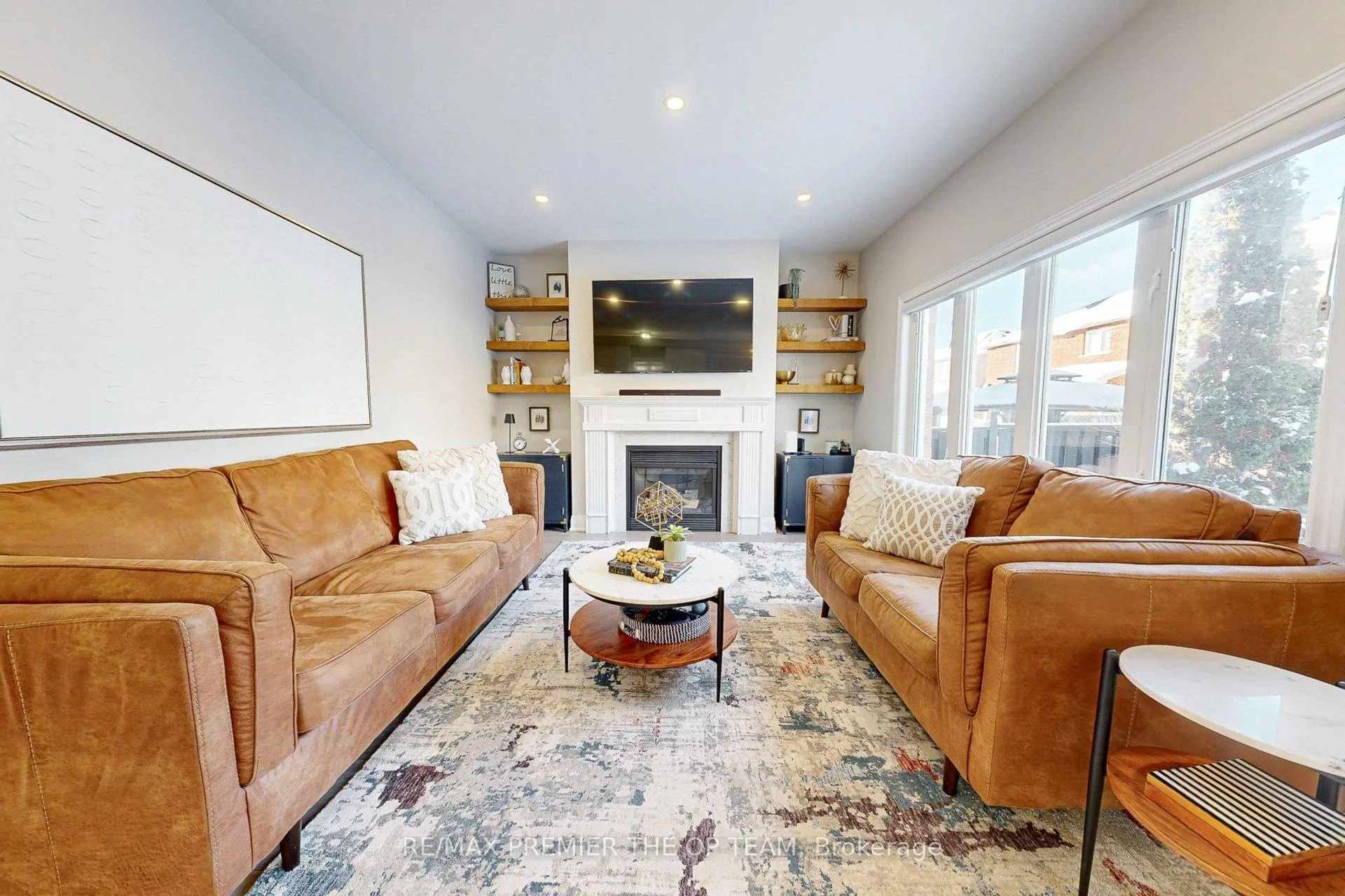 Photo 15 of 96 Saint Victor Drive, Vaughan, Vellore Village — HOMEH
