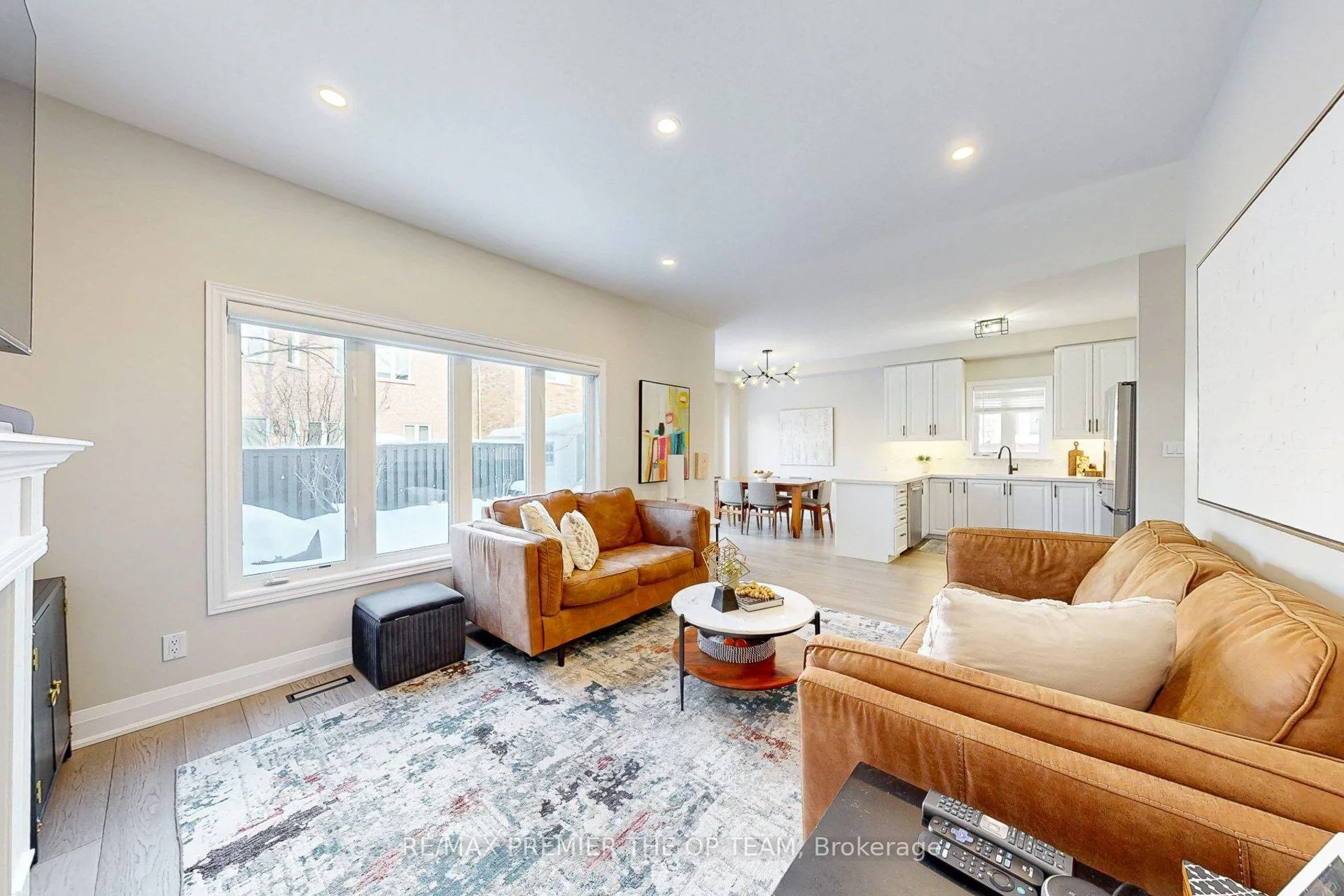 Photo 16 of 96 Saint Victor Drive, Vaughan, Vellore Village — HOMEH