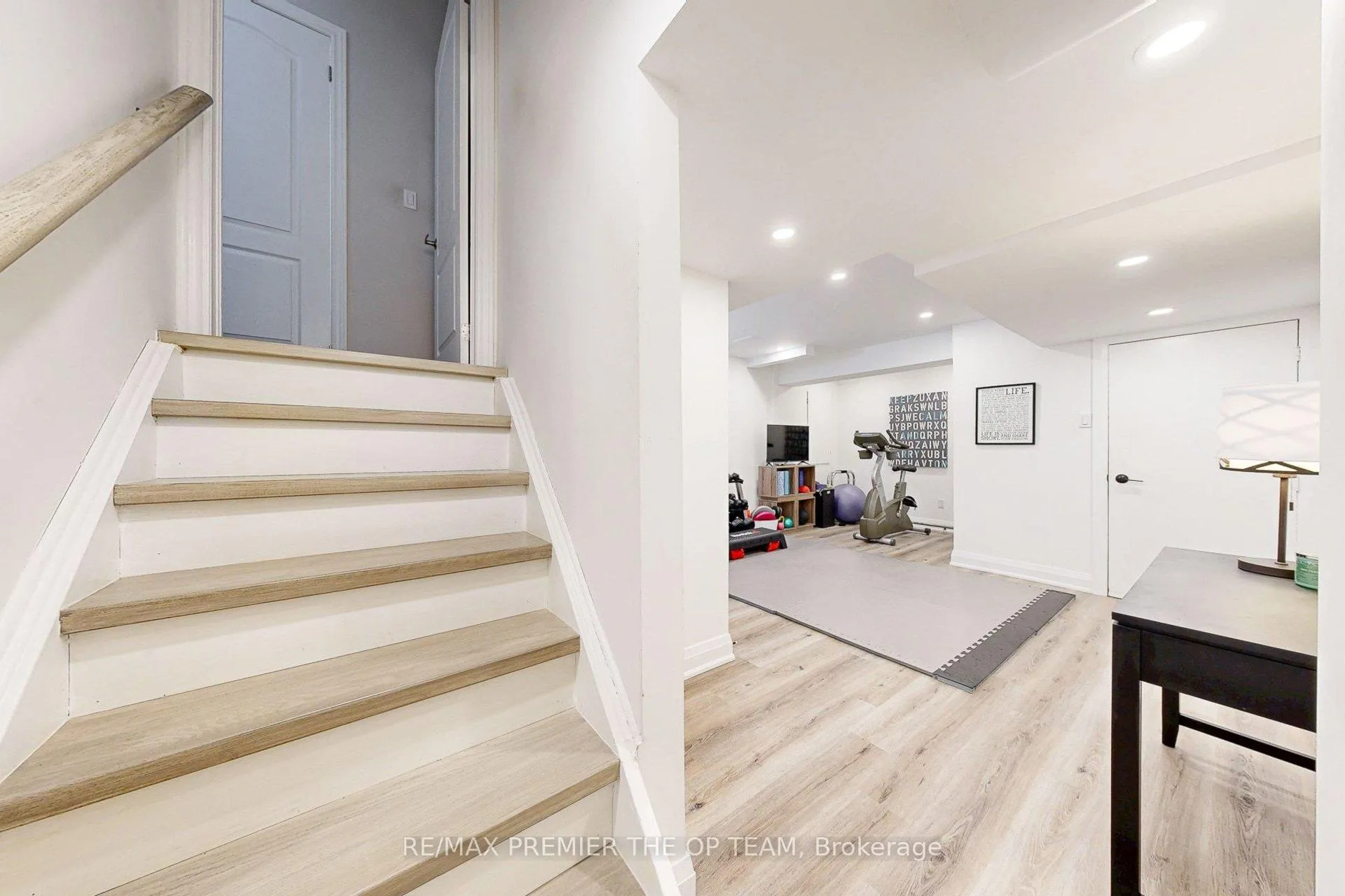 Photo 31 of 96 Saint Victor Drive, Vaughan, Vellore Village — HOMEH