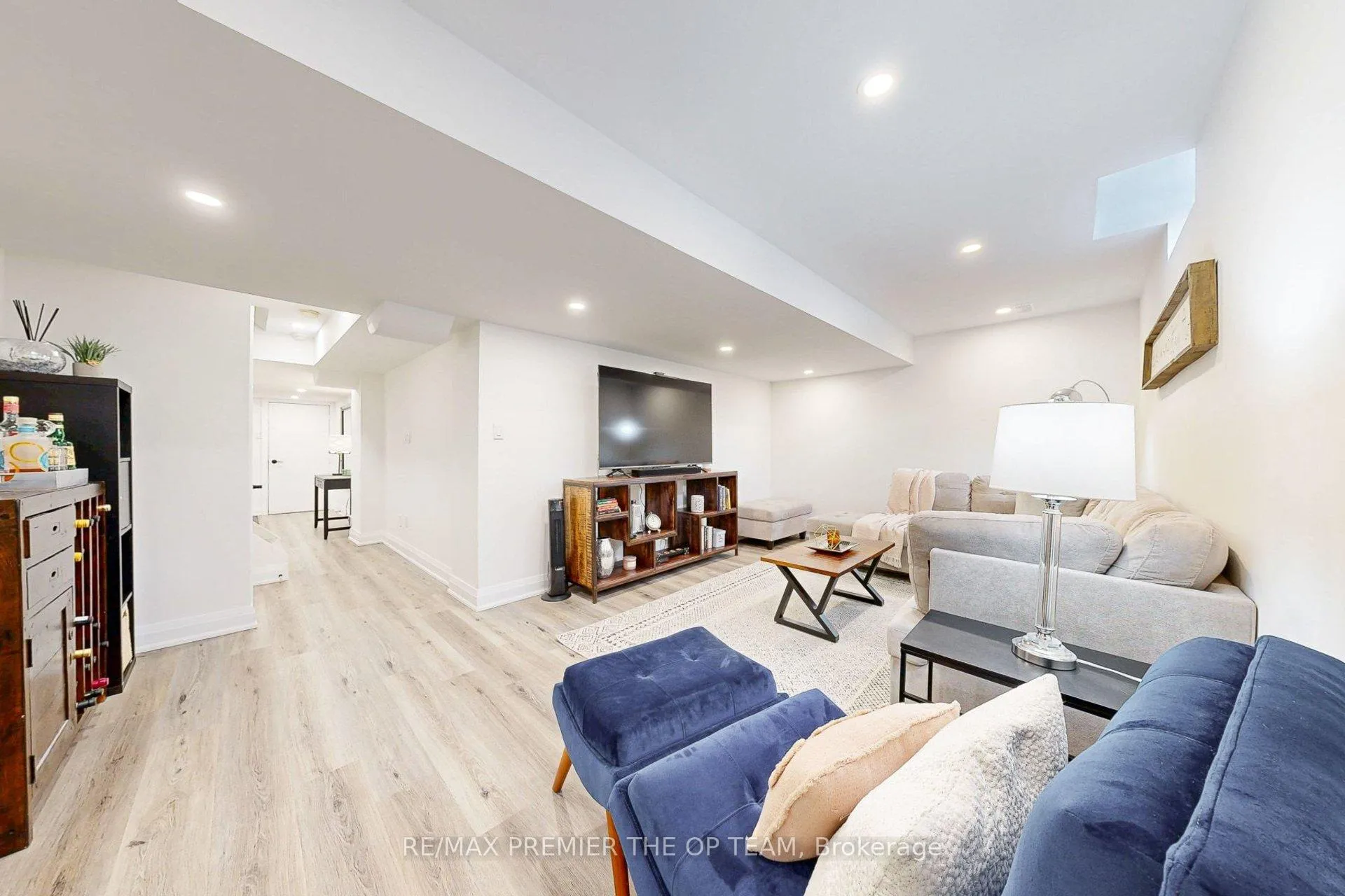 Photo 36 of 96 Saint Victor Drive, Vaughan, Vellore Village — HOMEH