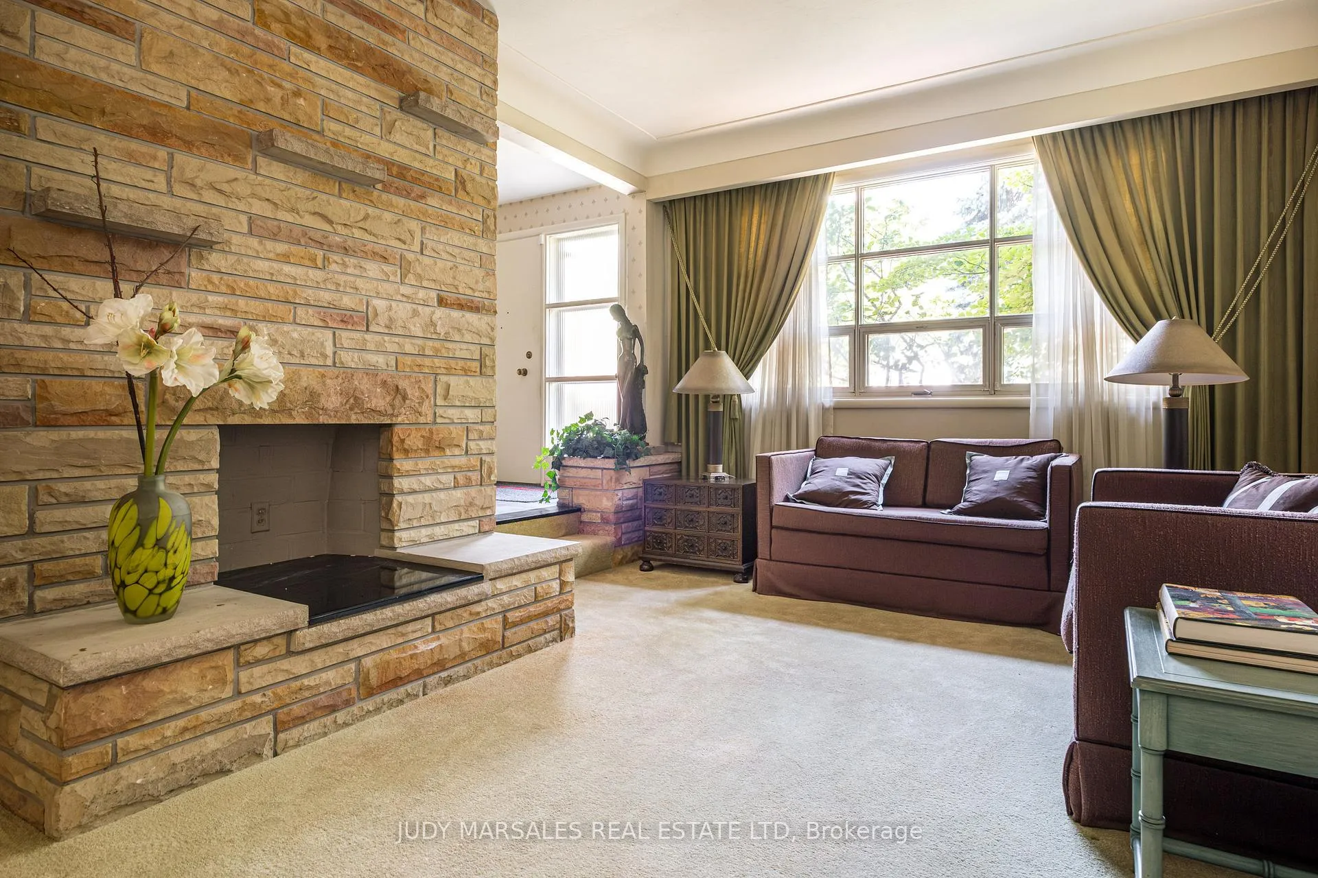 Photo 11 of 6 Freeland Court, Hamilton, Westdale — HOMEH