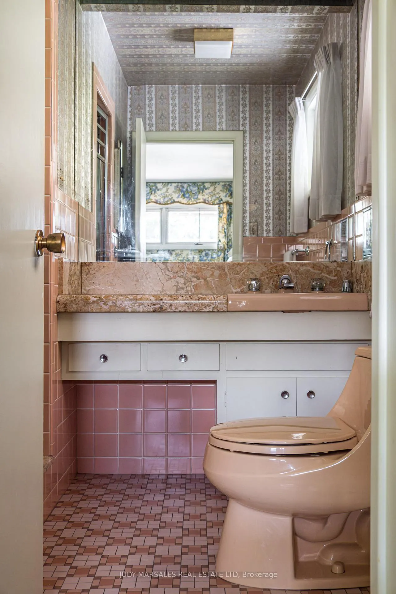 Photo 31 of 6 Freeland Court, Hamilton, Westdale — HOMEH