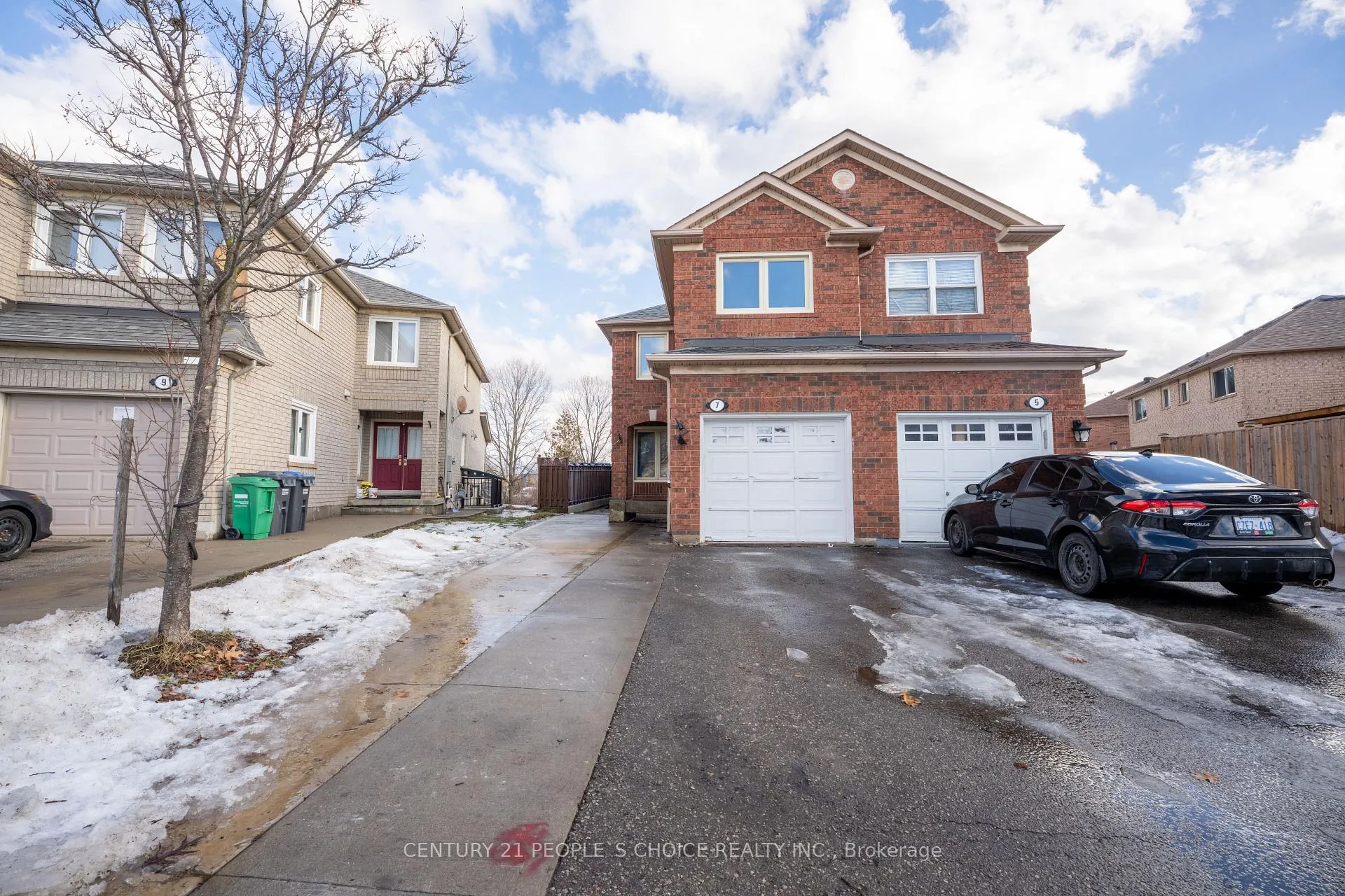 Photo 3 of 7 Mount Fuji Crescent, Brampton, Sandringham-Wellington — HOMEH