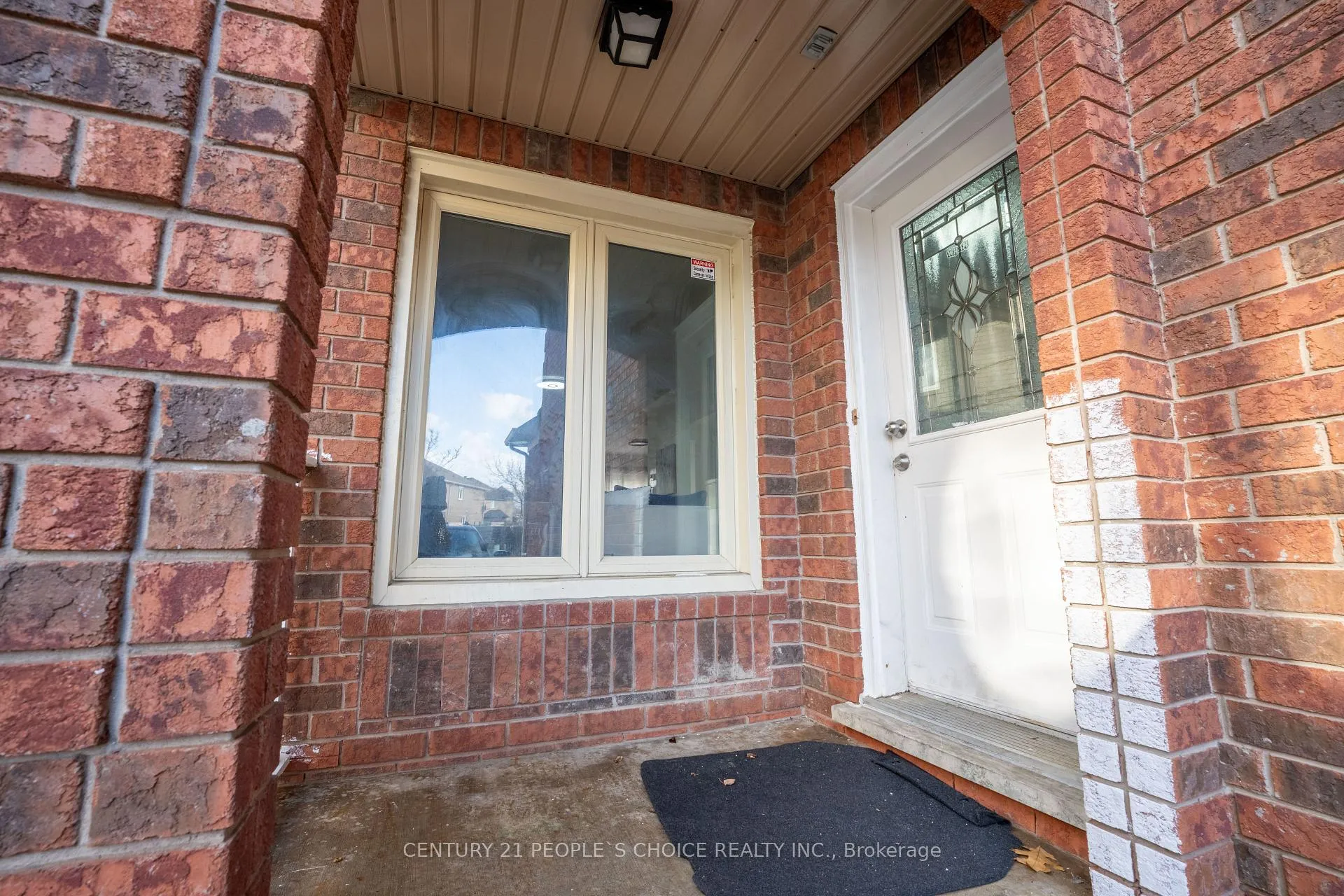 Photo 4 of 7 Mount Fuji Crescent, Brampton, Sandringham-Wellington — HOMEH