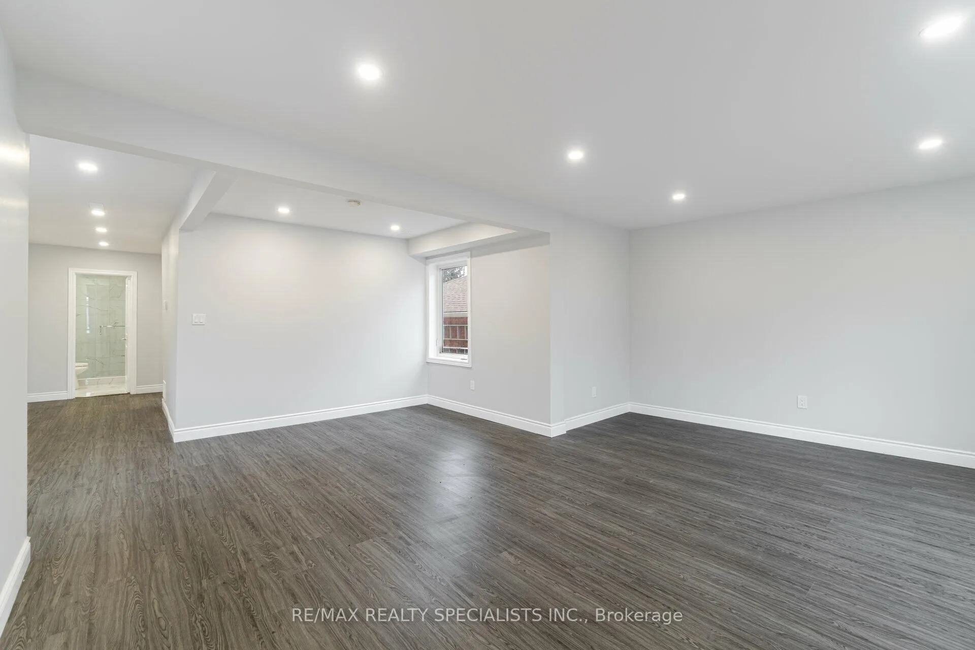 Photo 18 of 9 Frances Avenue, Hamilton, Lakeshore — HOMEH