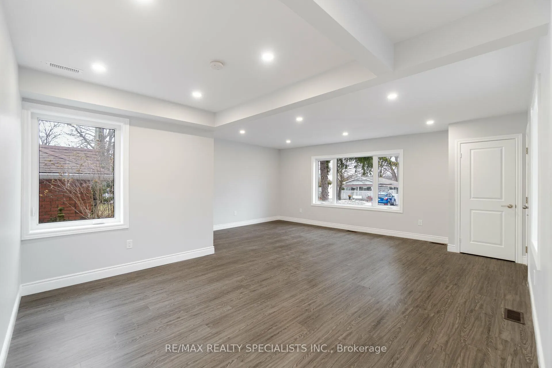 Photo 22 of 9 Frances Avenue, Hamilton, Lakeshore — HOMEH