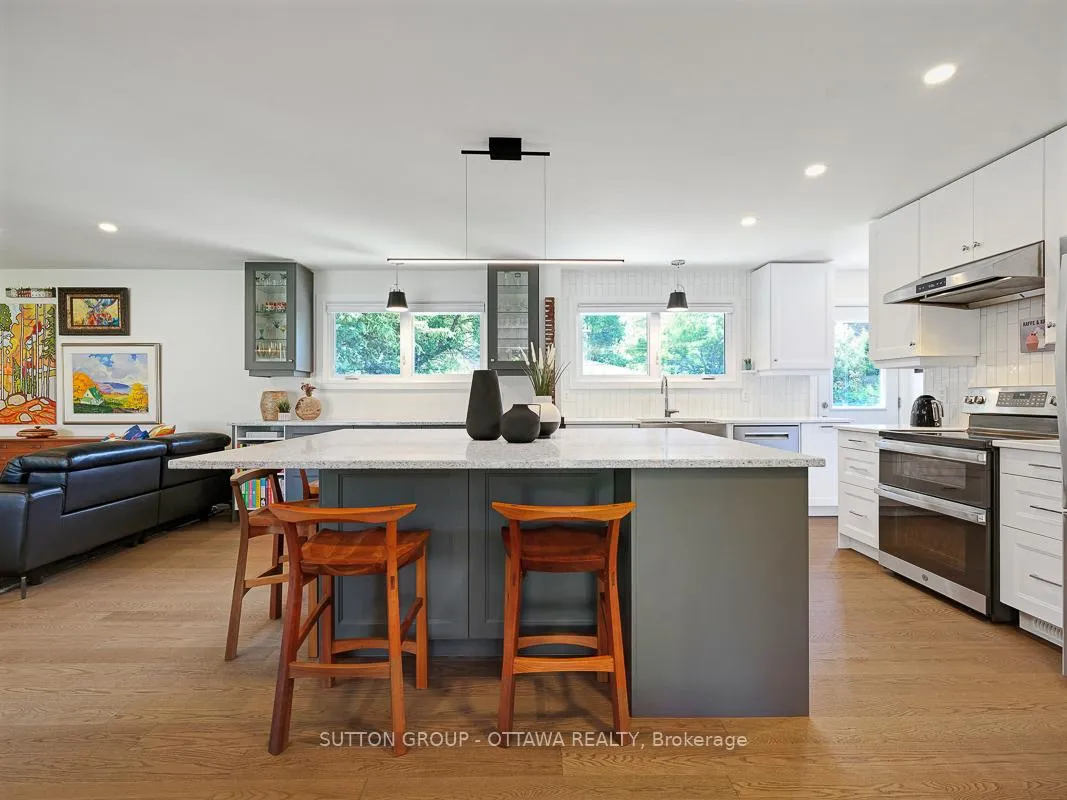 Photo 13 of 1162 Deer Park Road, Ottawa, City View/Skyline/Fisher Heights/Parkwood Hills — HOMEH