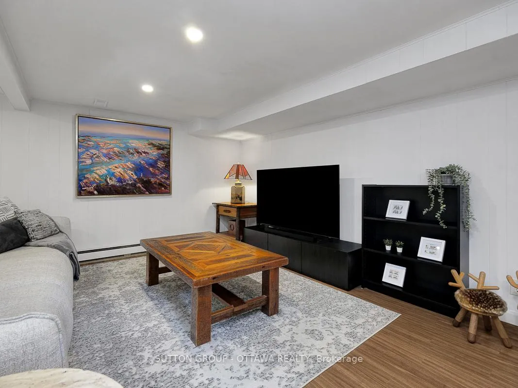 Photo 33 of 1162 Deer Park Road, Ottawa, City View/Skyline/Fisher Heights/Parkwood Hills — HOMEH