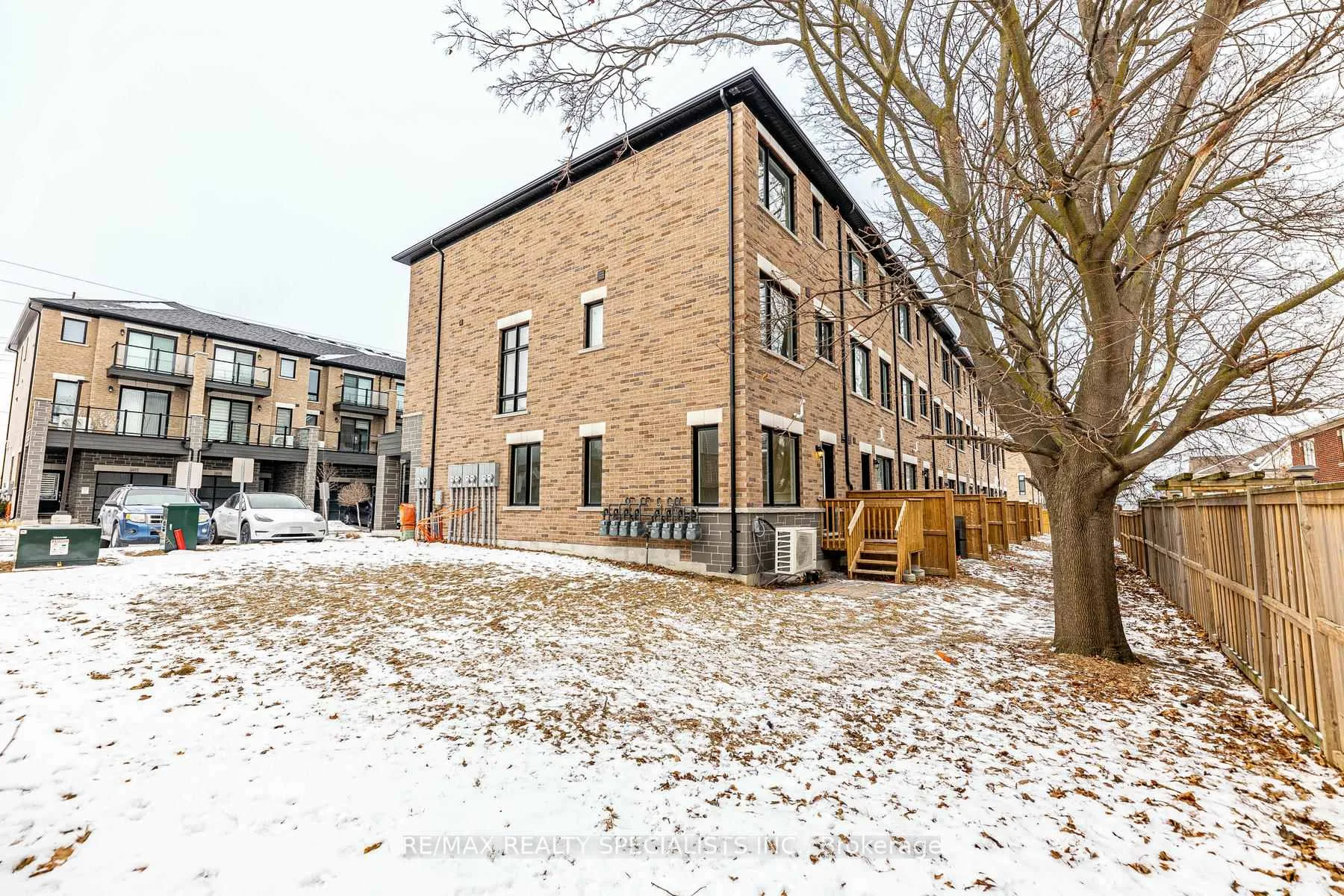 Photo 5 of 1474 Grand Prairie Path W, Oshawa, Taunton — HOMEH