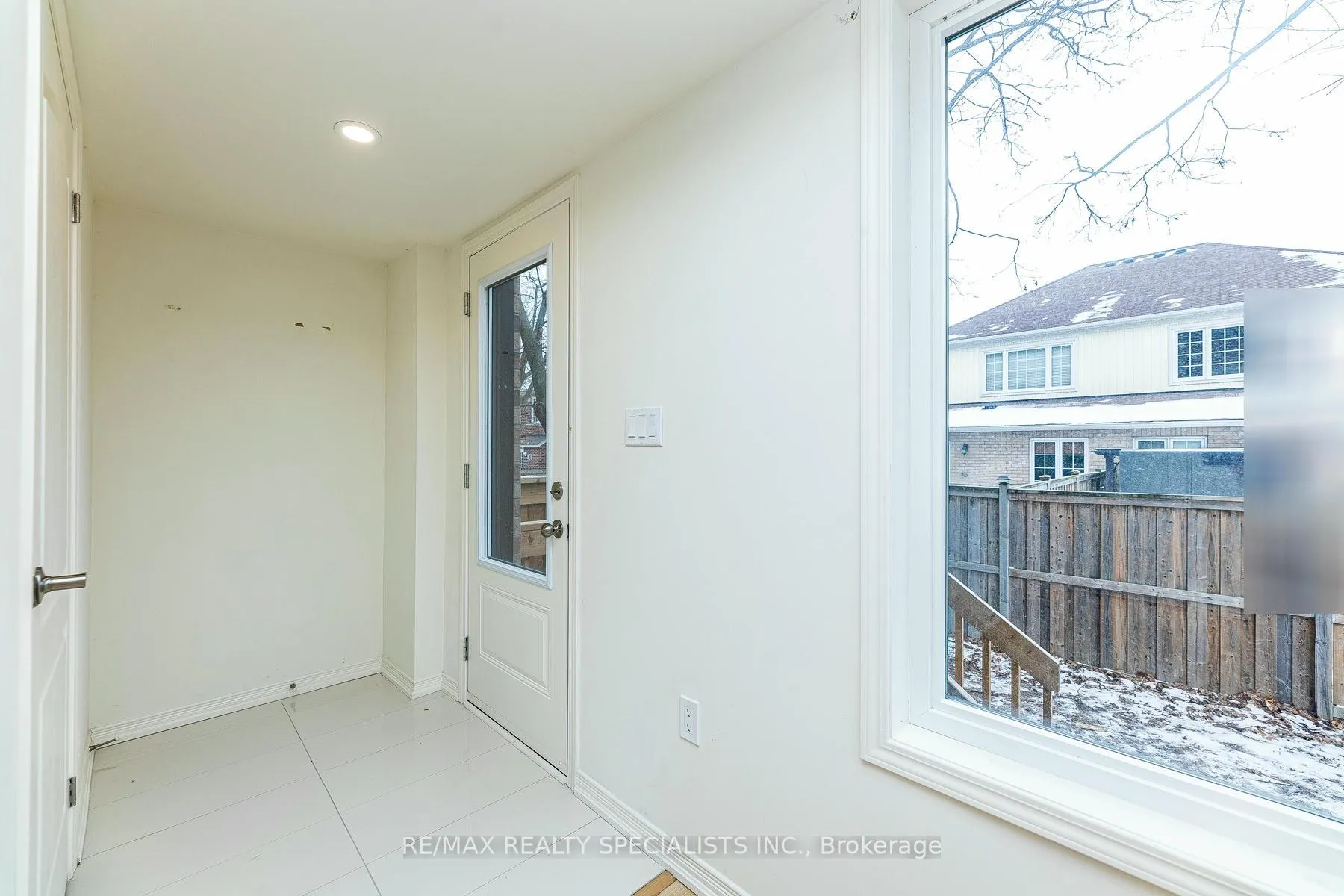 Photo 12 of 1474 Grand Prairie Path W, Oshawa, Taunton — HOMEH