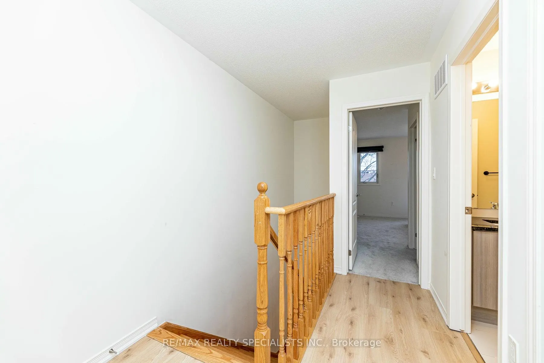 Photo 28 of 1474 Grand Prairie Path W, Oshawa, Taunton — HOMEH