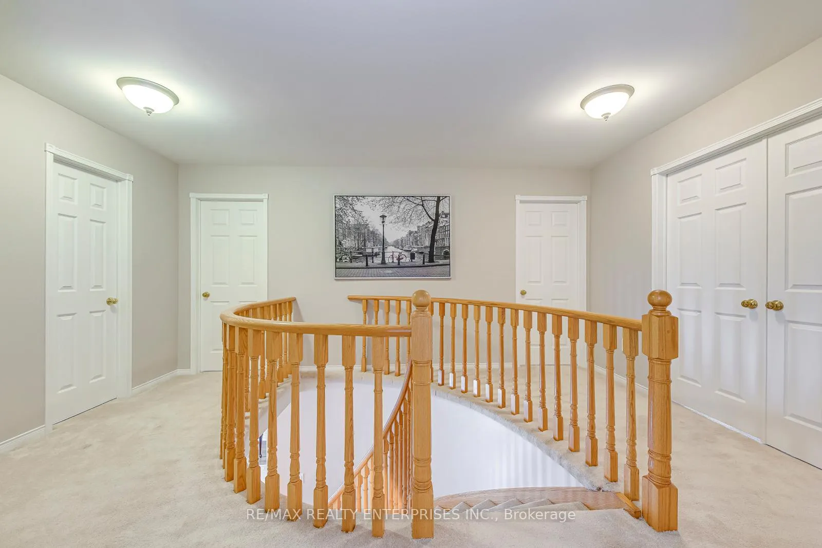 Photo 20 of 1356 Chedboro Crescent, Oakville, Clearview — HOMEH