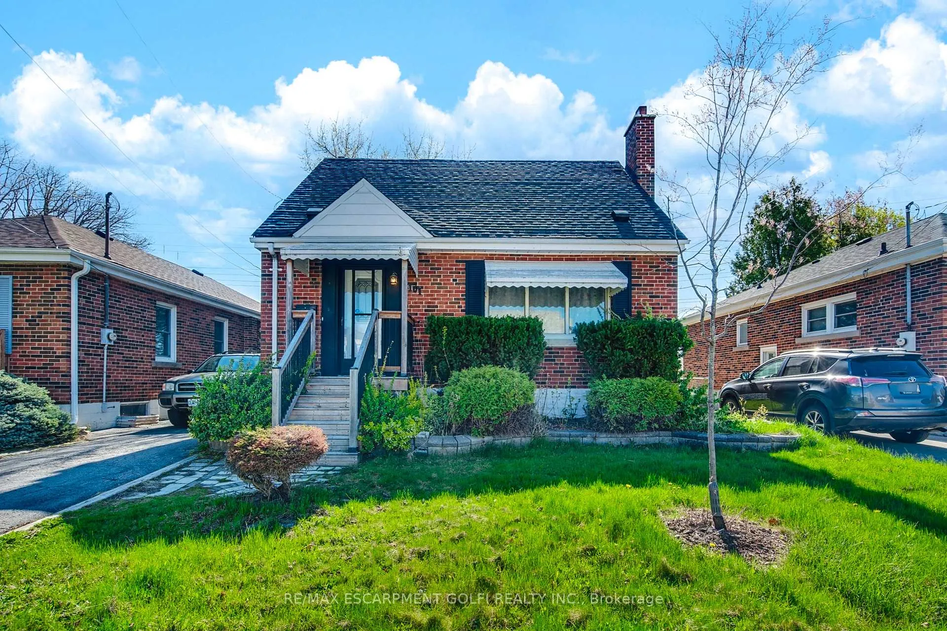 Photo 2 of 101 Aberfoyle Avenue, Hamilton, Rosedale — HOMEH