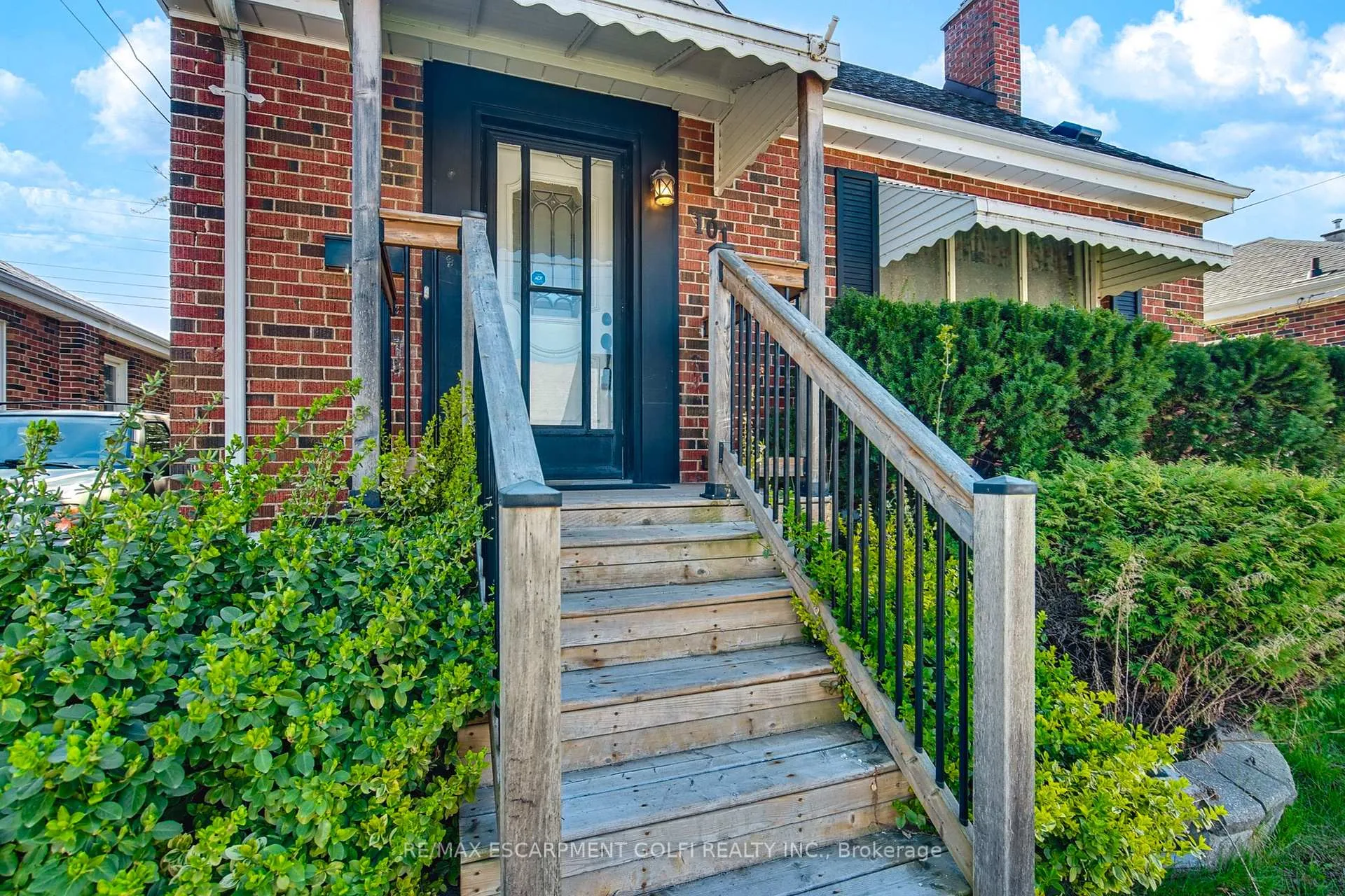Photo 4 of 101 Aberfoyle Avenue, Hamilton, Rosedale — HOMEH