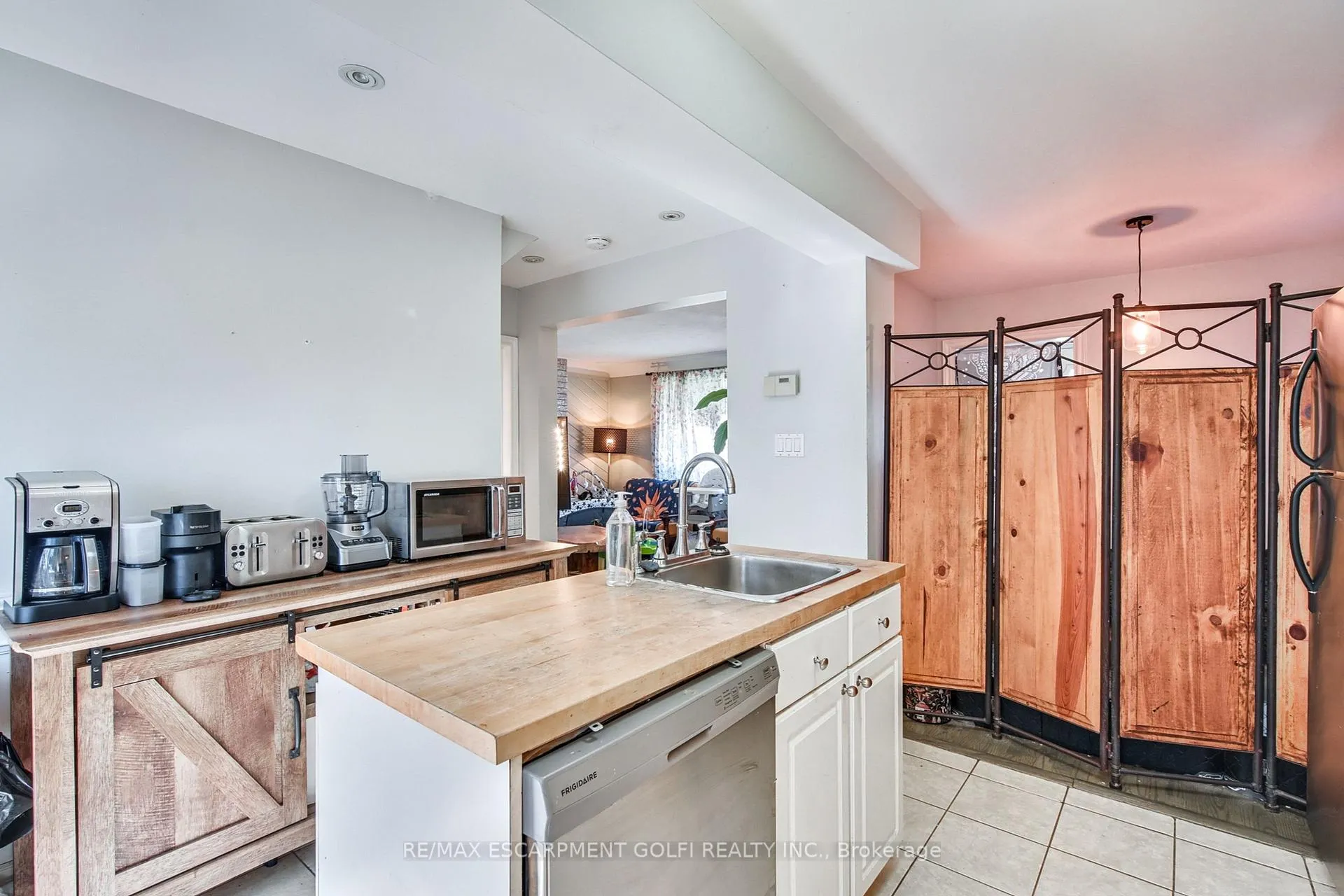 Photo 15 of 101 Aberfoyle Avenue, Hamilton, Rosedale — HOMEH