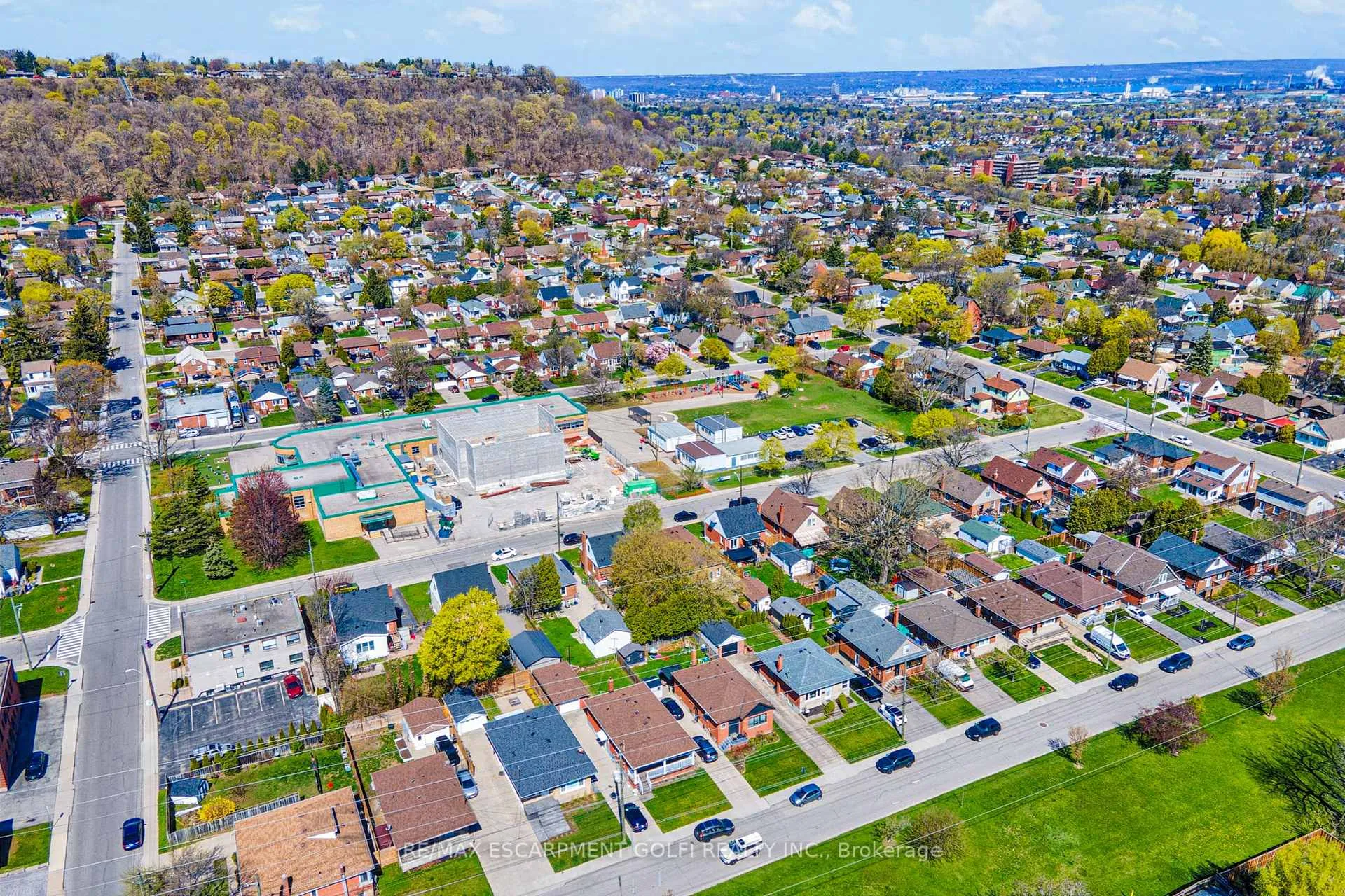 Photo 38 of 101 Aberfoyle Avenue, Hamilton, Rosedale — HOMEH