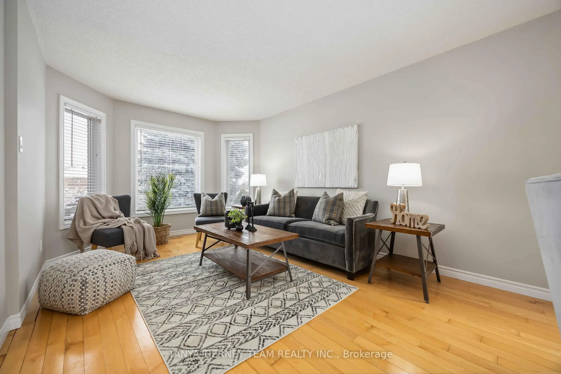 Photo 8 of 16 Milne Street, Whitby, Downtown Whitby — HOMEH