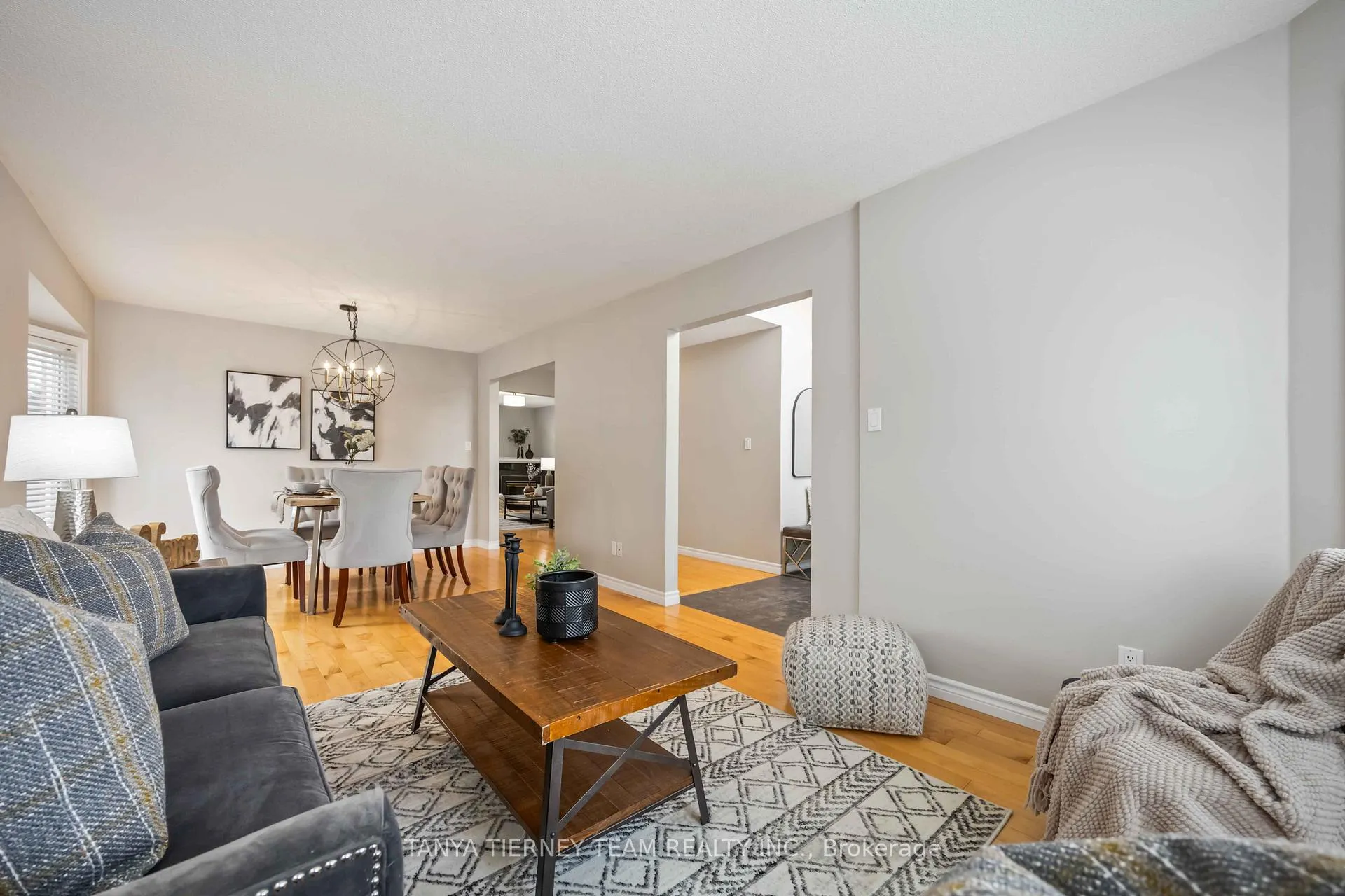 Photo 11 of 16 Milne Street, Whitby, Downtown Whitby — HOMEH
