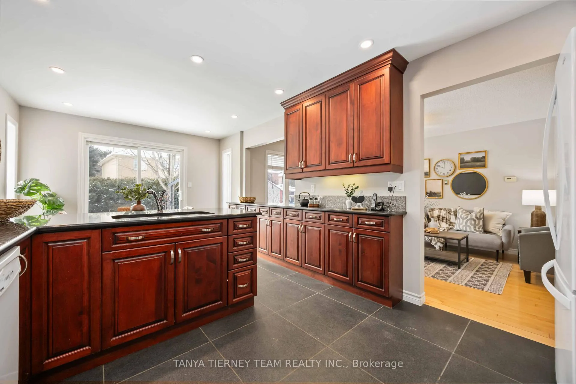 Photo 25 of 16 Milne Street, Whitby, Downtown Whitby — HOMEH