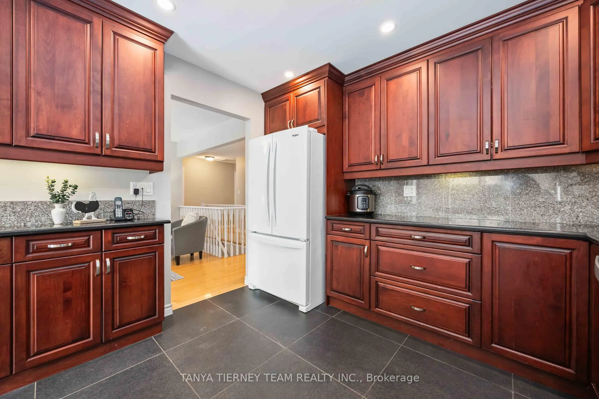Photo 26 of 16 Milne Street, Whitby, Downtown Whitby — HOMEH