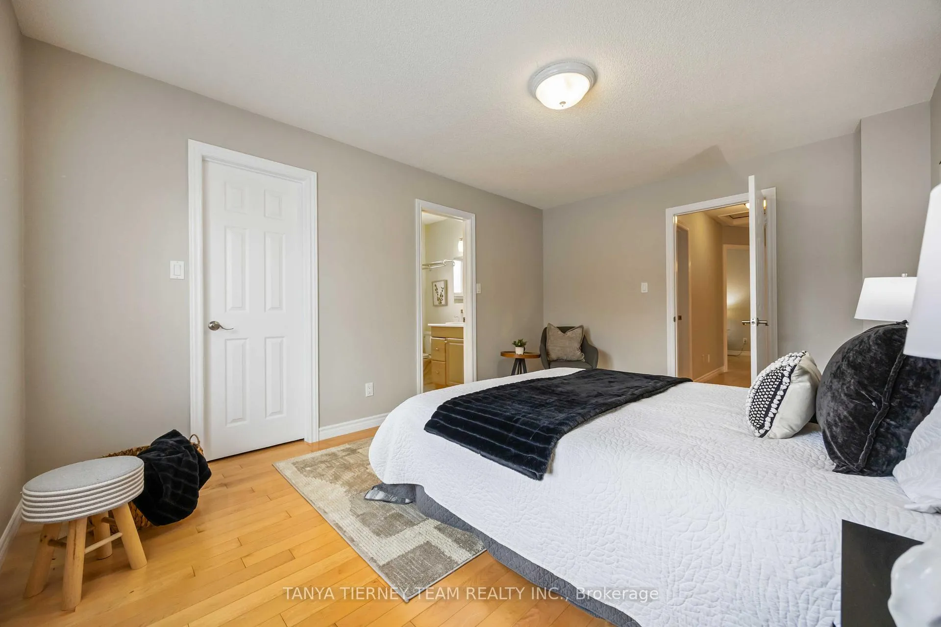 Photo 35 of 16 Milne Street, Whitby, Downtown Whitby — HOMEH