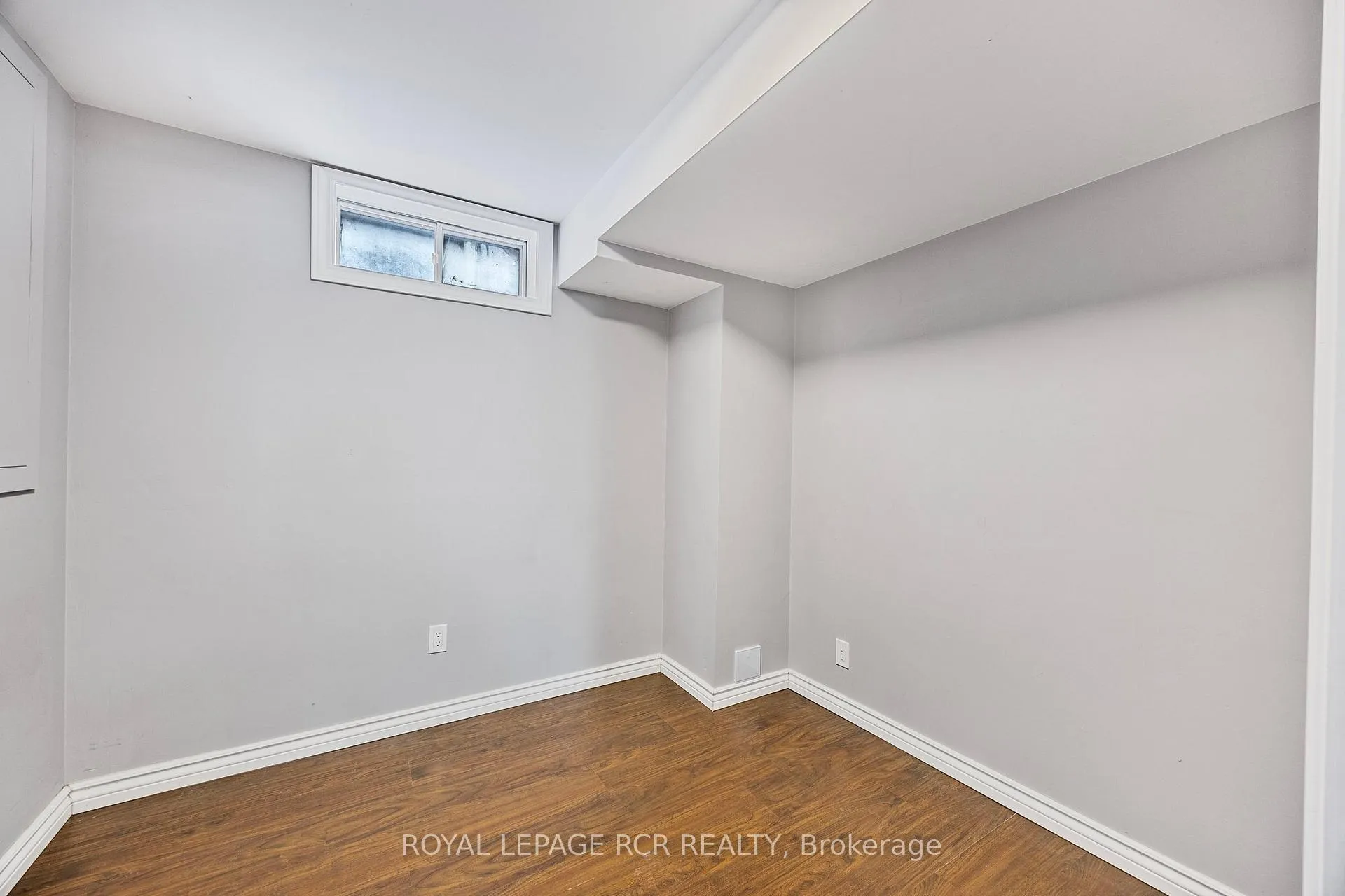Photo 29 of 57 Browning Trail, Barrie, Letitia Heights — HOMEH
