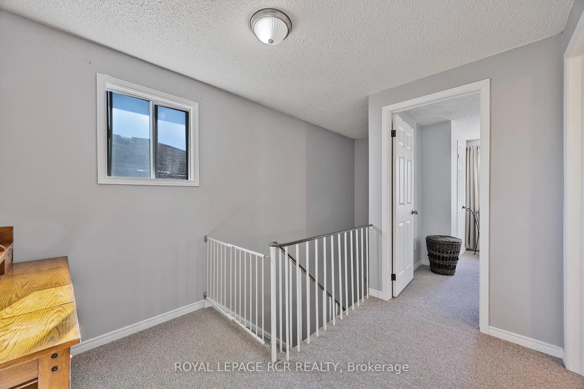 Photo 32 of 57 Browning Trail, Barrie, Letitia Heights — HOMEH