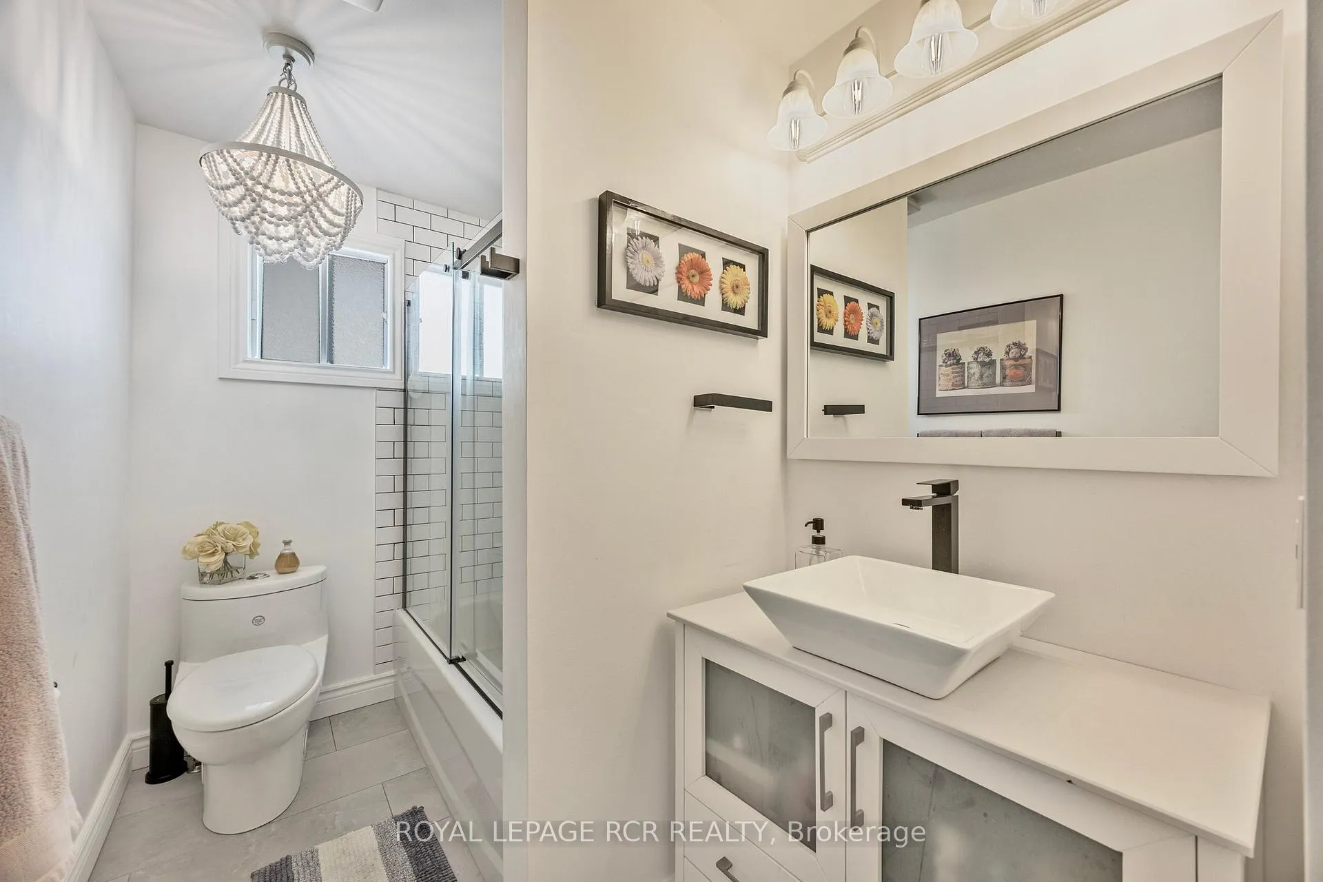 Photo 38 of 57 Browning Trail, Barrie, Letitia Heights — HOMEH
