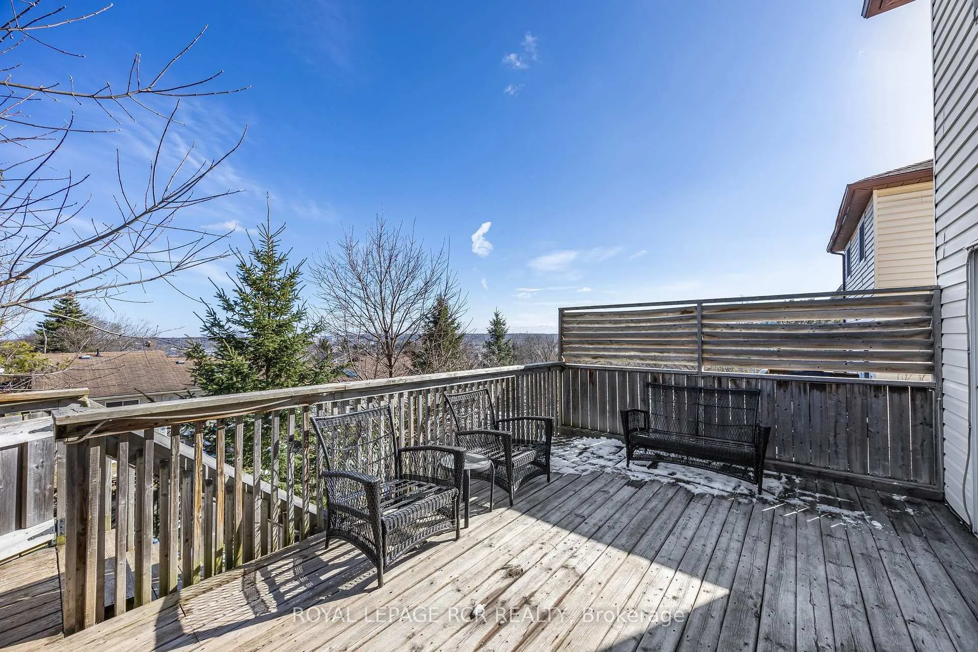 Photo 42 of 57 Browning Trail, Barrie, Letitia Heights — HOMEH