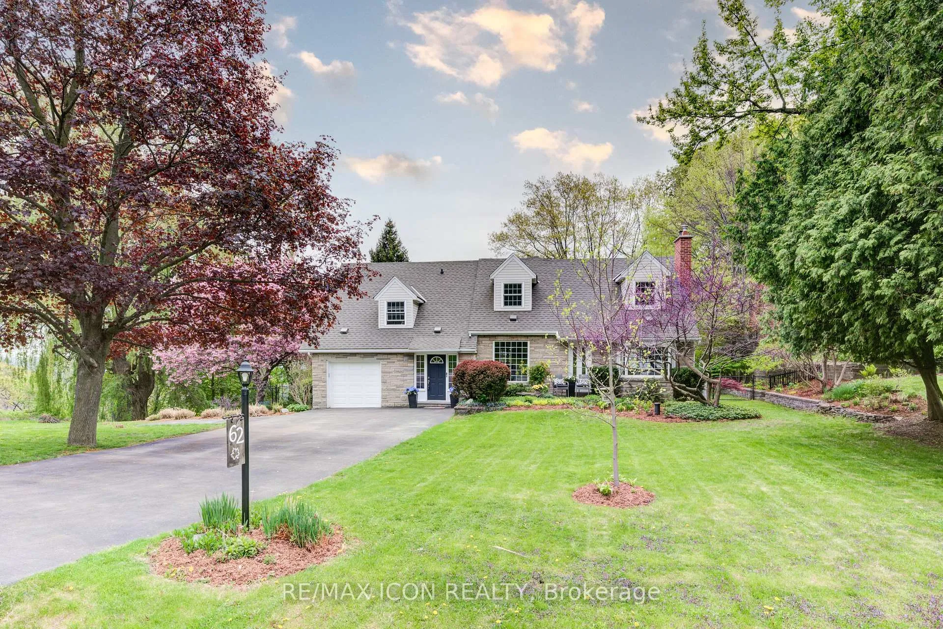 Photo 1 of 62 Maple Avenue, Hamilton, Greensville — HOMEH
