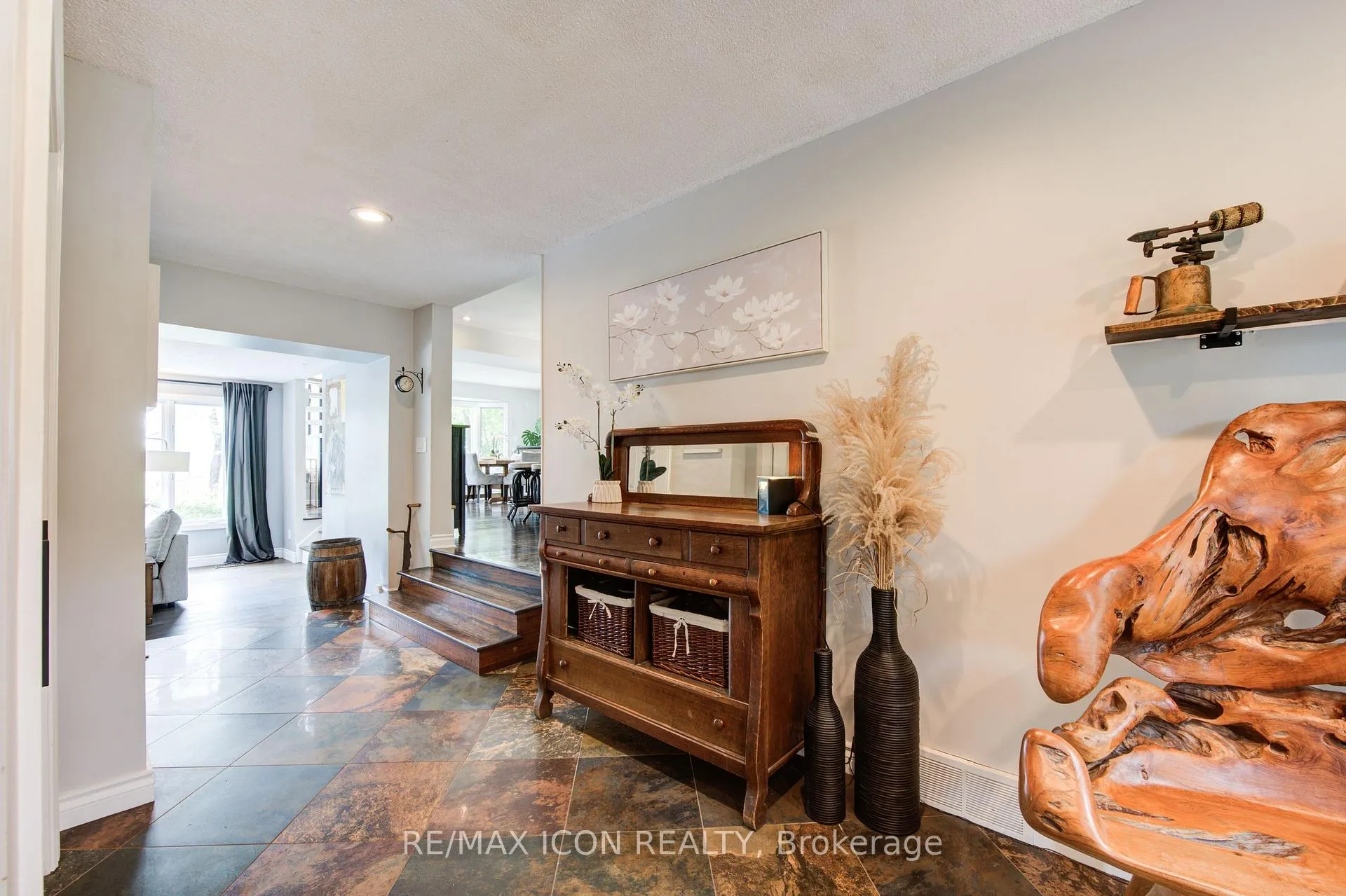 Photo 5 of 62 Maple Avenue, Hamilton, Greensville — HOMEH