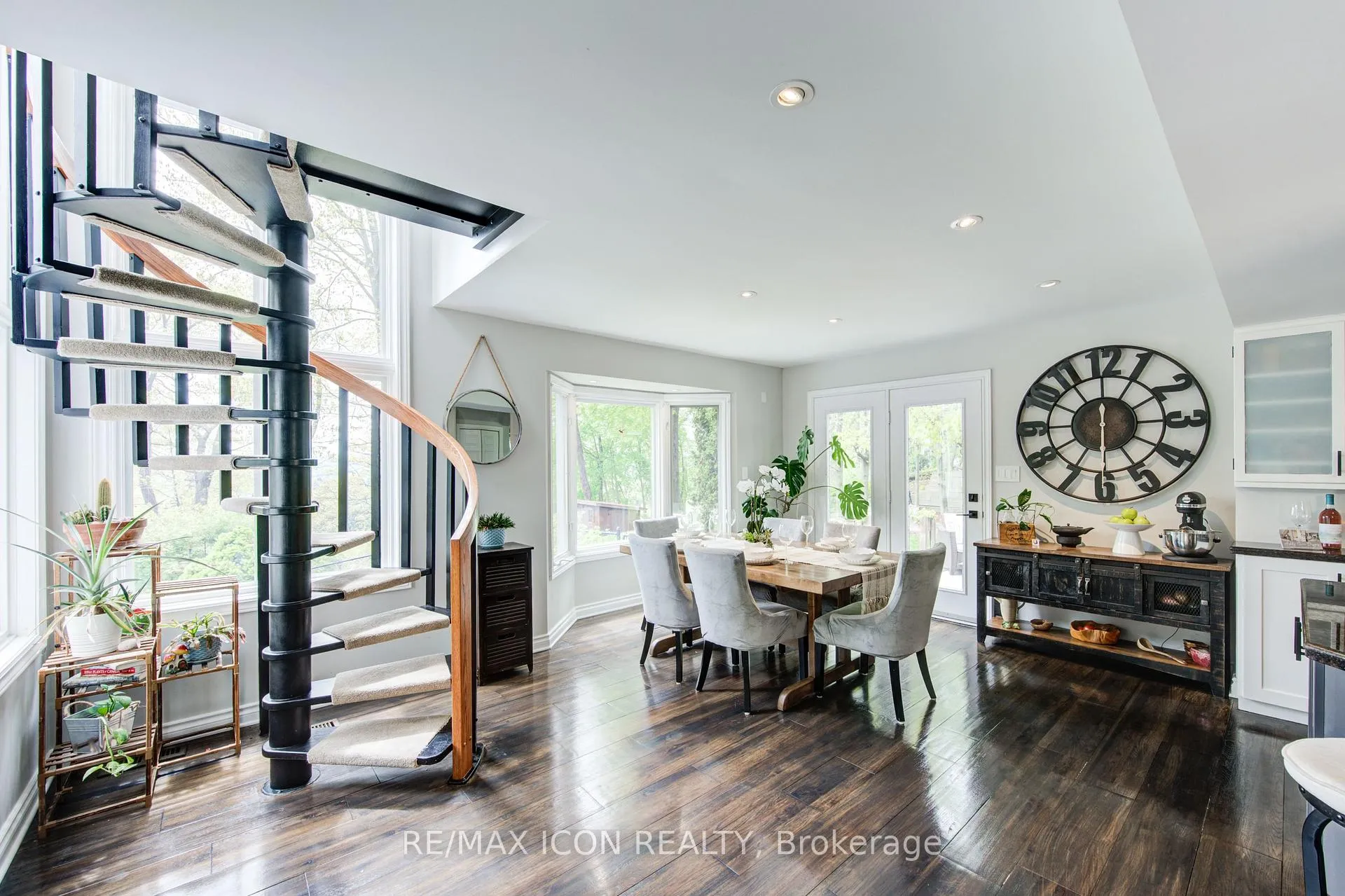 Photo 8 of 62 Maple Avenue, Hamilton, Greensville — HOMEH