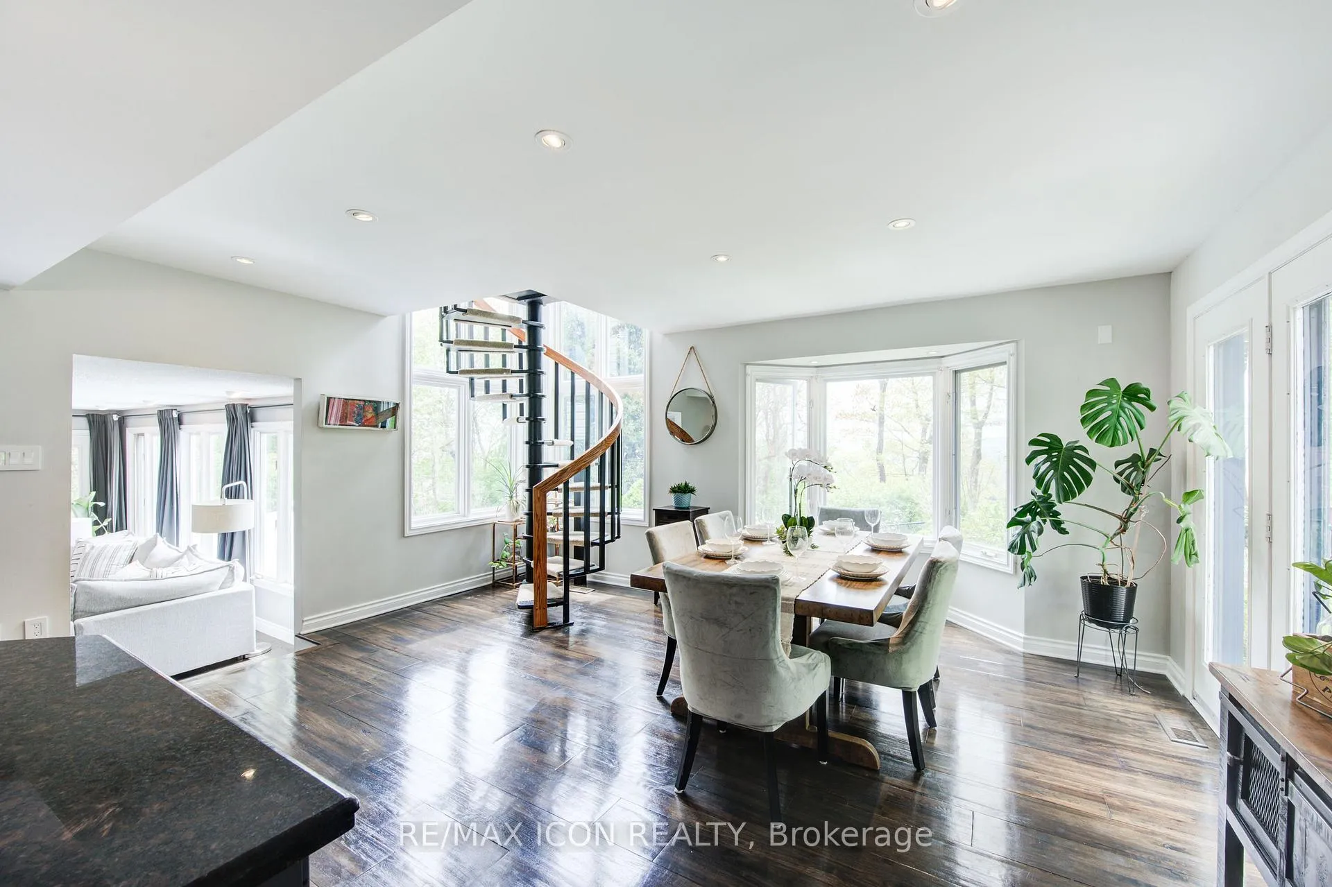 Photo 9 of 62 Maple Avenue, Hamilton, Greensville — HOMEH