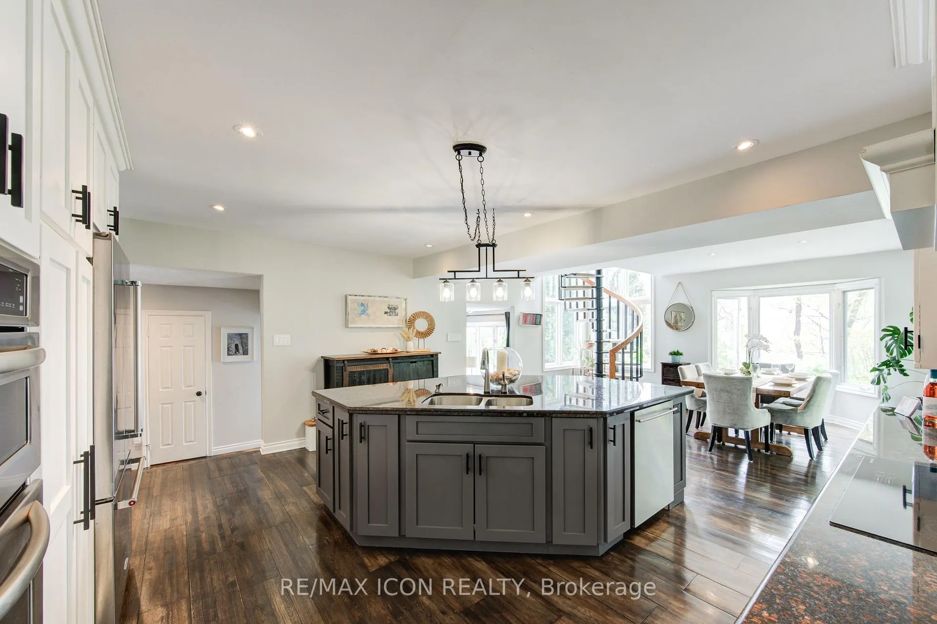 Photo 11 of 62 Maple Avenue, Hamilton, Greensville — HOMEH
