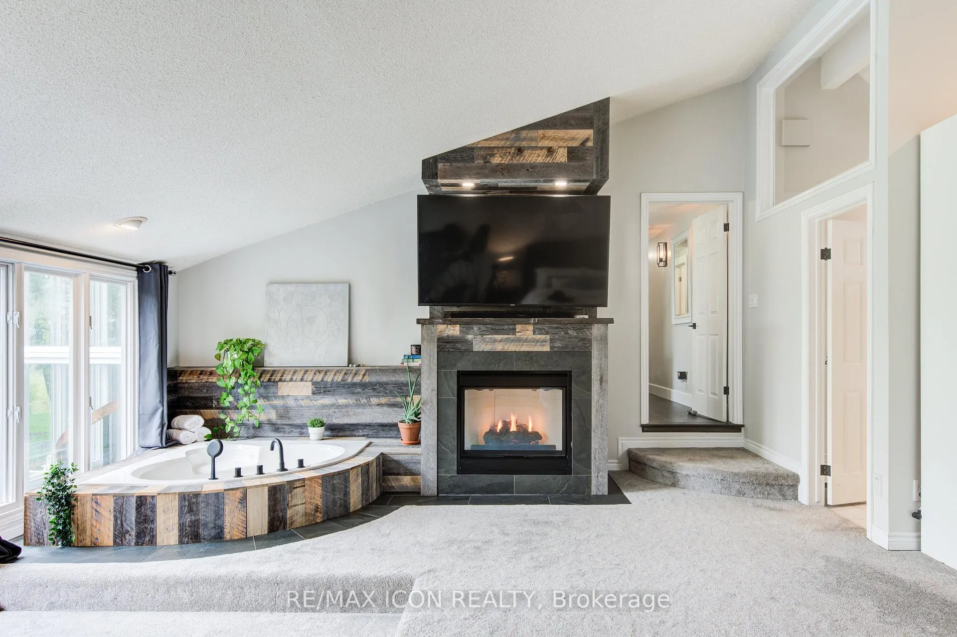 Photo 28 of 62 Maple Avenue, Hamilton, Greensville — HOMEH