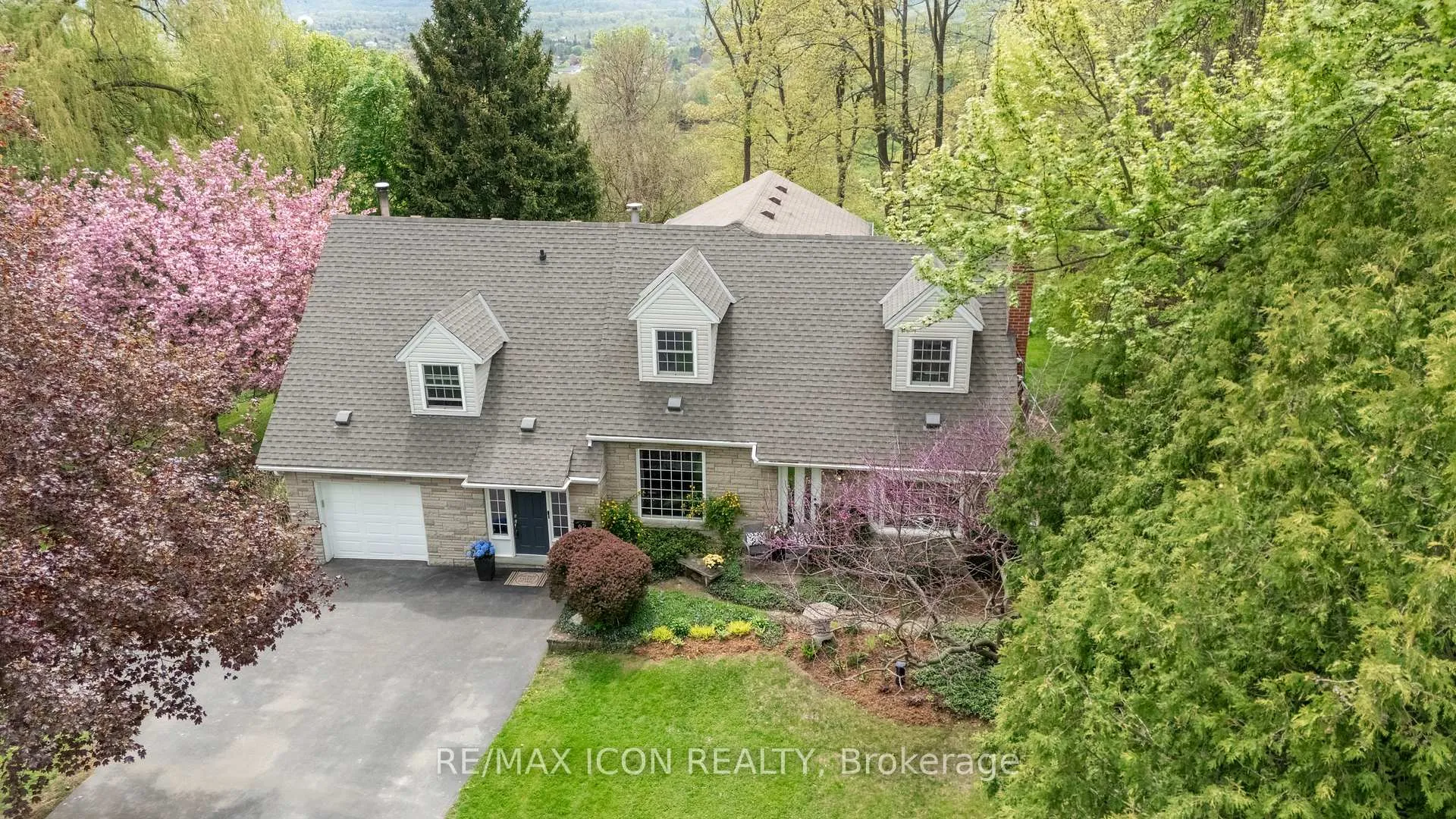 Photo 47 of 62 Maple Avenue, Hamilton, Greensville — HOMEH