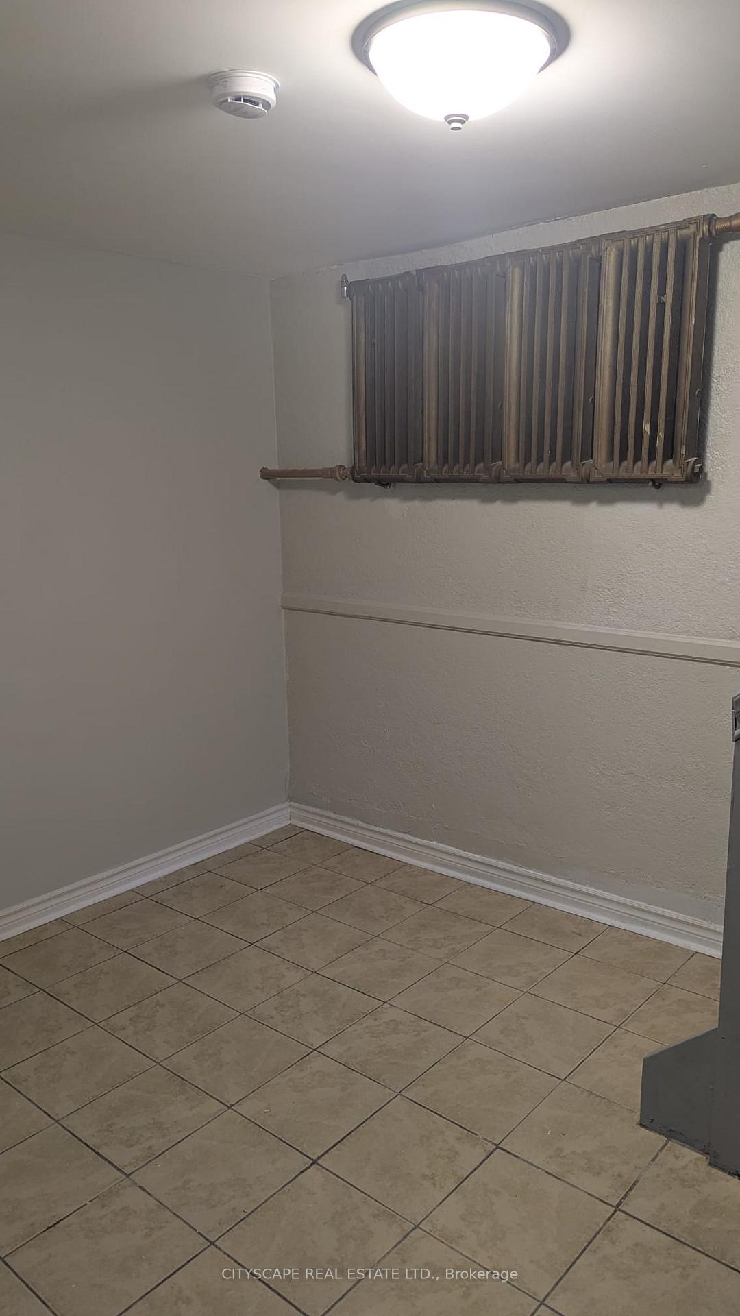 Photo 3 of Unit 6B, 752 Main Street E, Hamilton, Blakeley — HOMEH