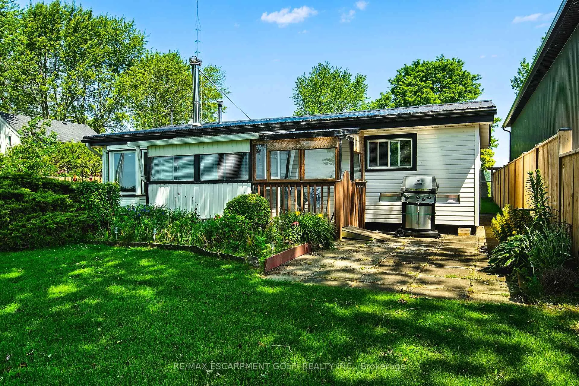 Photo 24 of 3058 Lakeshore Road, Haldimand, Dunnville — HOMEH