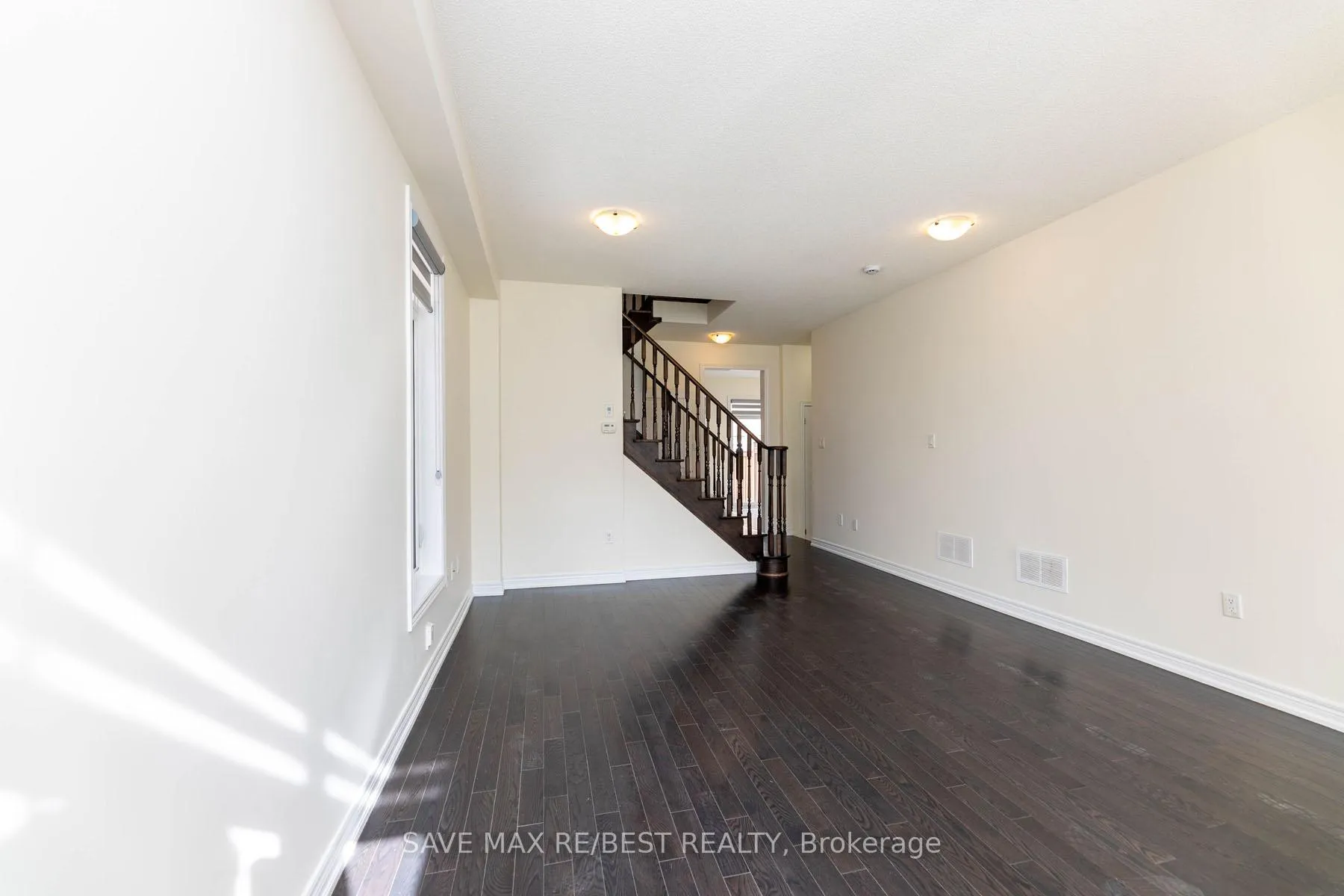 Photo 6 of 88 Truro Circle, Brampton, Bram West — HOMEH