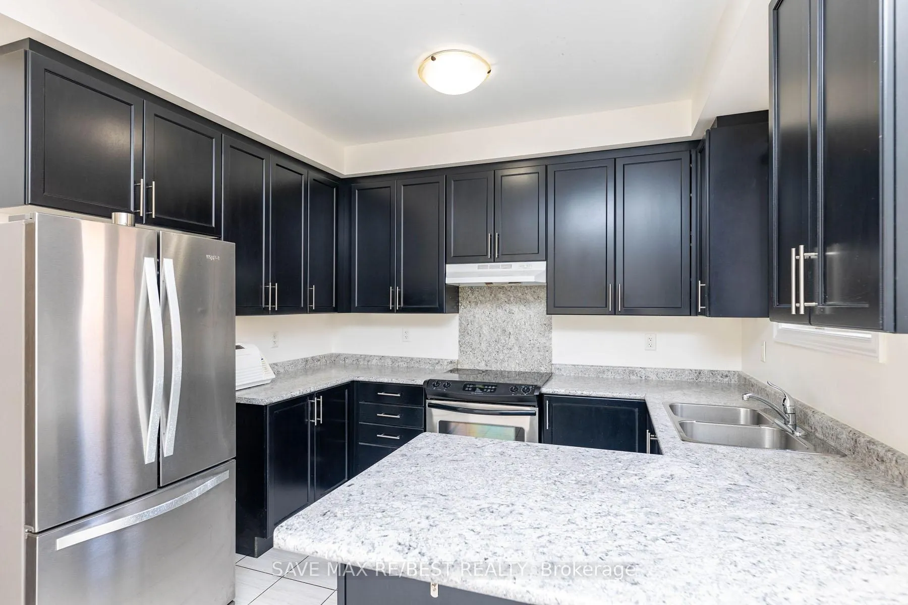 Photo 11 of 88 Truro Circle, Brampton, Bram West — HOMEH
