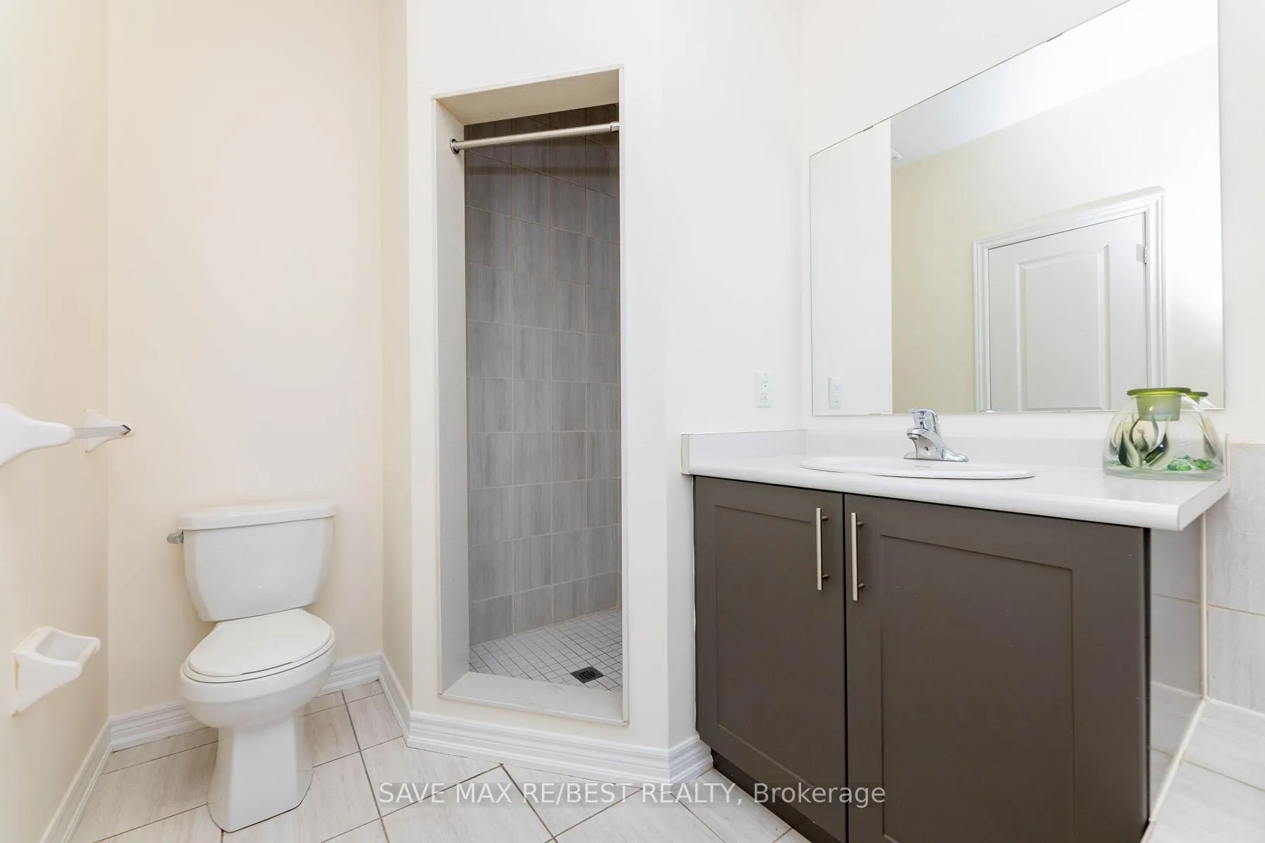 Photo 22 of 88 Truro Circle, Brampton, Bram West — HOMEH