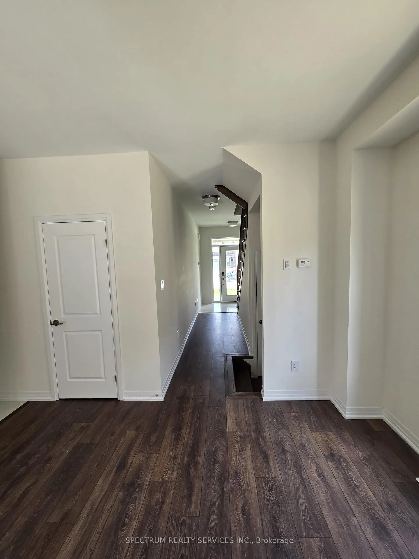 Photo 4 of 34 George Brier Drive E Street, Brant, Paris — HOMEH