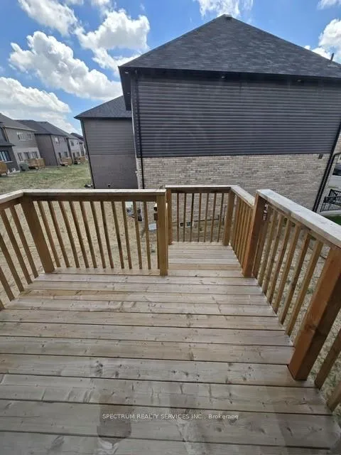 Photo 10 of 34 George Brier Drive E Street, Brant, Paris — HOMEH