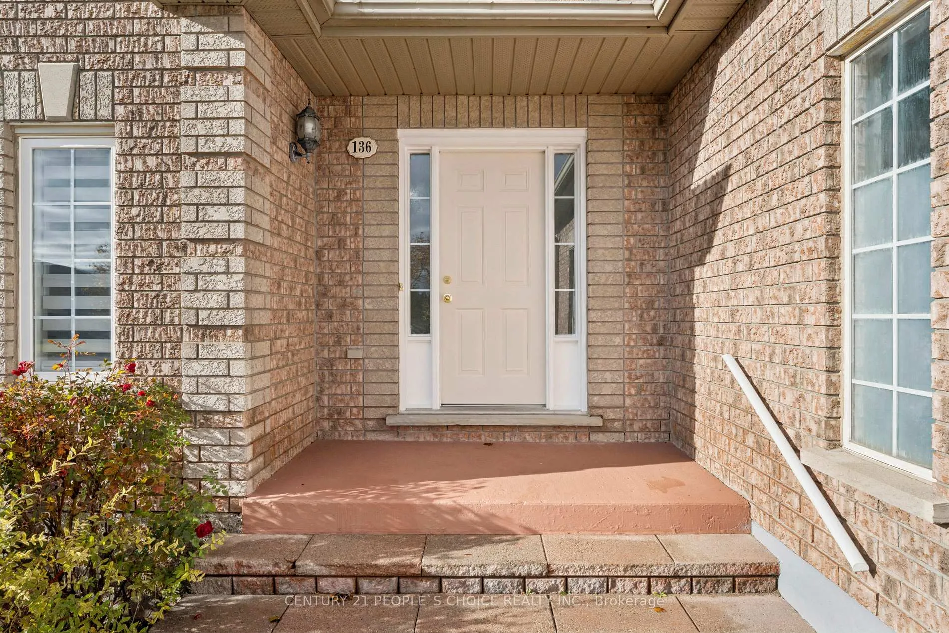 Photo 2 of 136 Marsellus Drive, Barrie, Holly — HOMEH