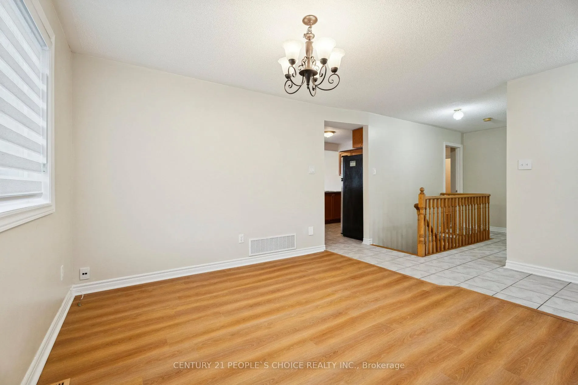 Photo 10 of 136 Marsellus Drive, Barrie, Holly — HOMEH