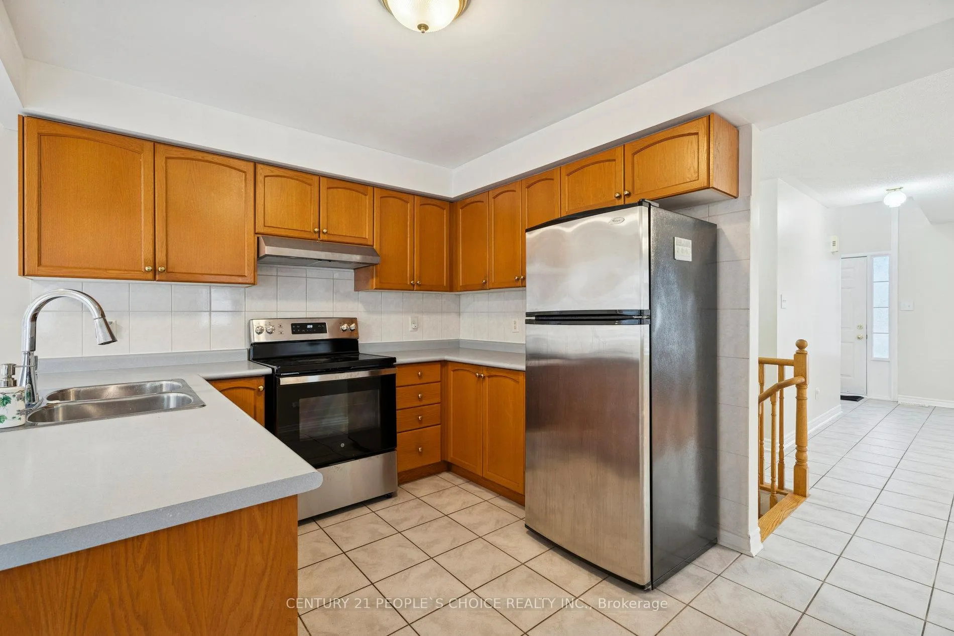 Photo 14 of 136 Marsellus Drive, Barrie, Holly — HOMEH