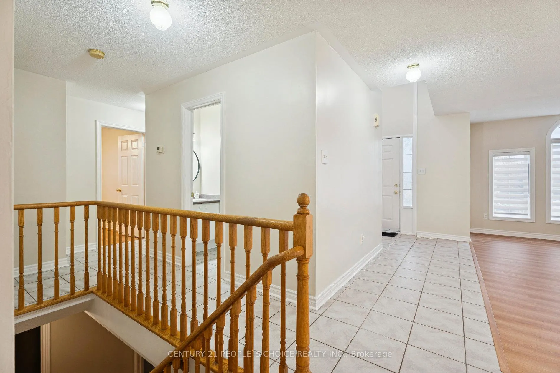Photo 19 of 136 Marsellus Drive, Barrie, Holly — HOMEH