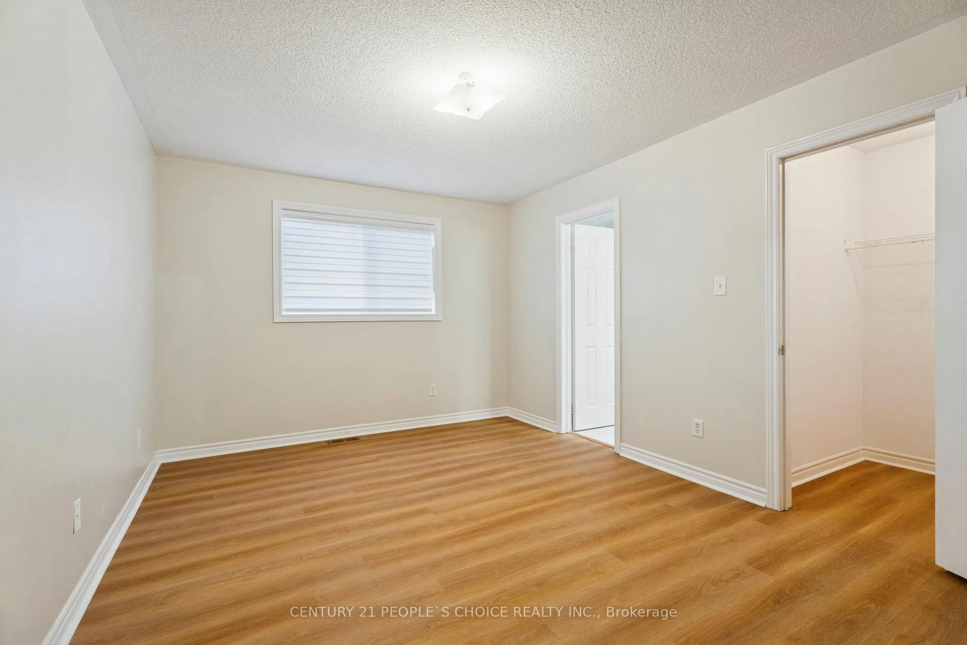 Photo 20 of 136 Marsellus Drive, Barrie, Holly — HOMEH